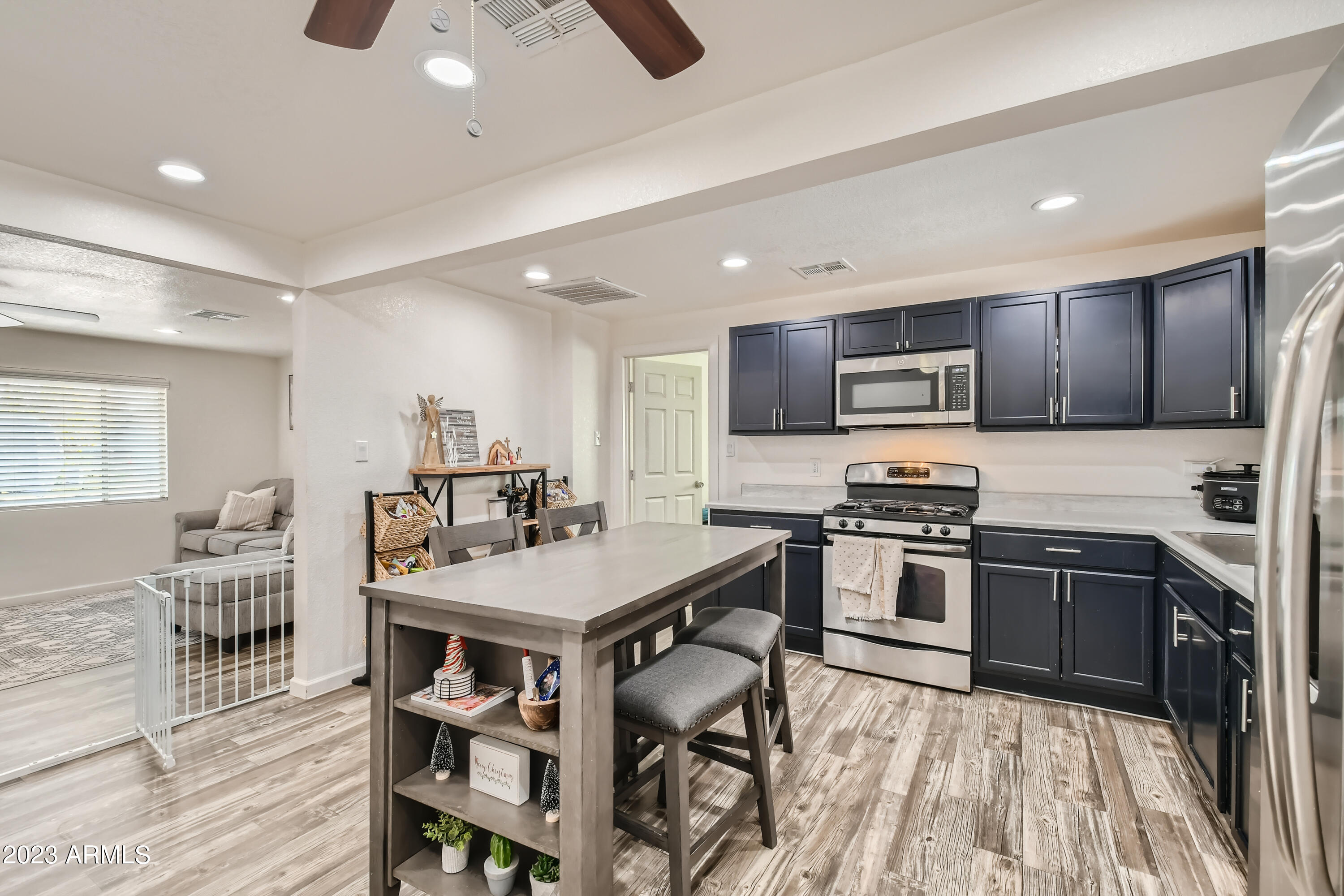 256 N 85TH Place
