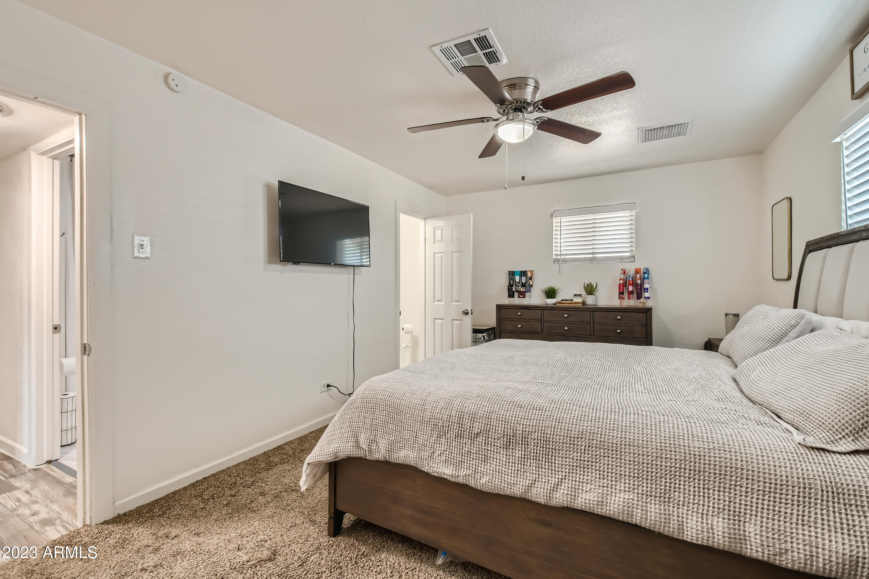 256 N 85TH Place