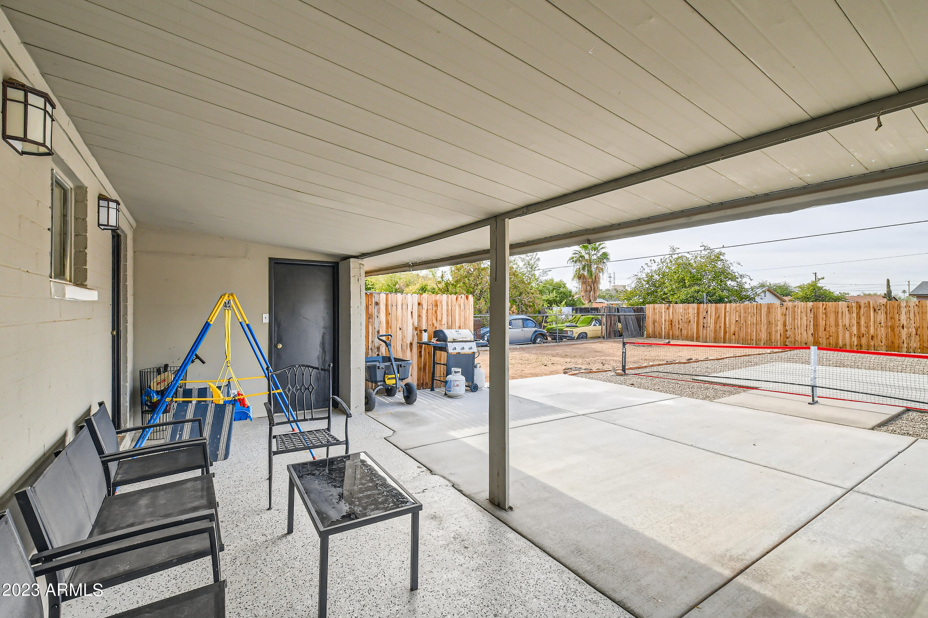 256 N 85TH Place