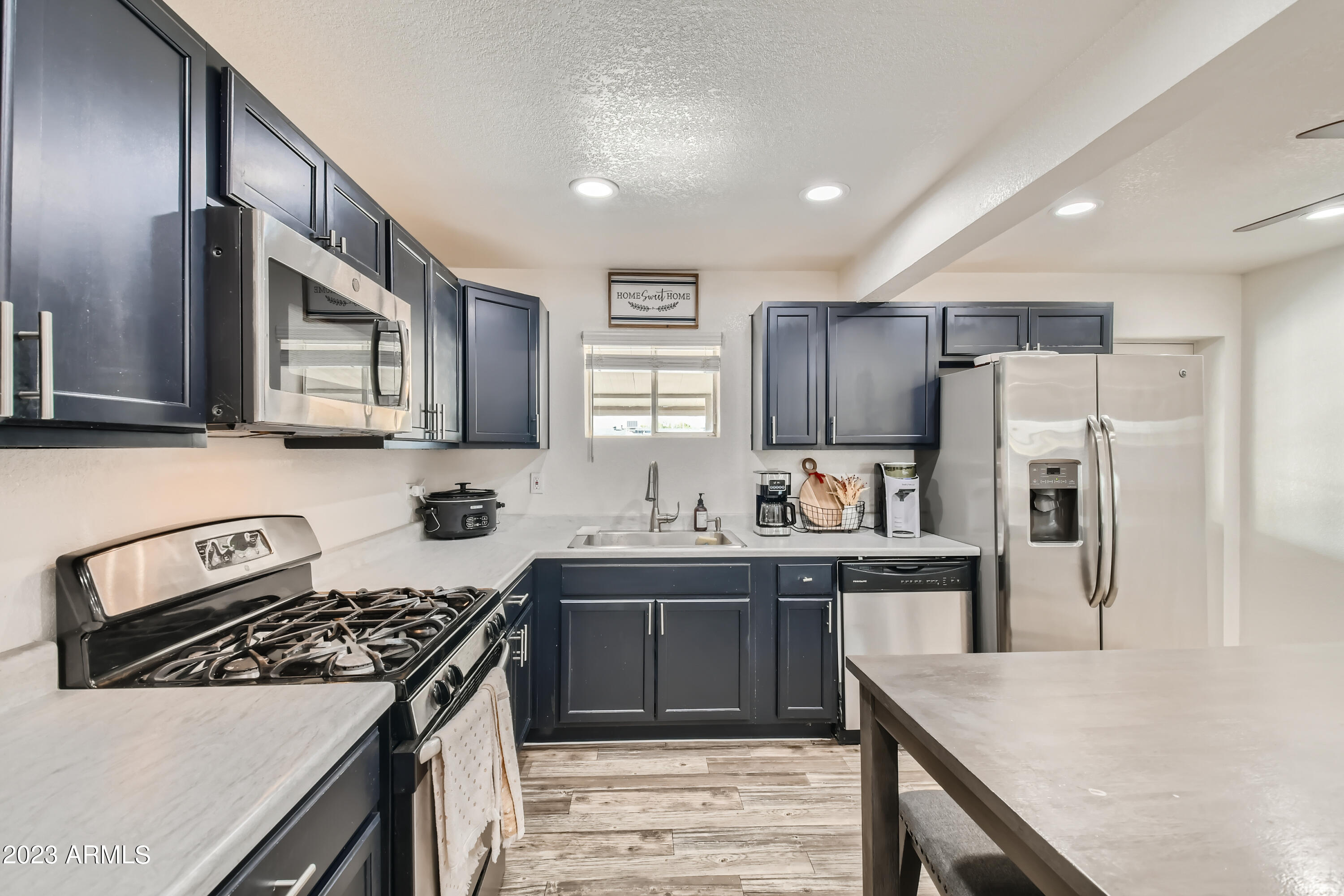 256 N 85TH Place