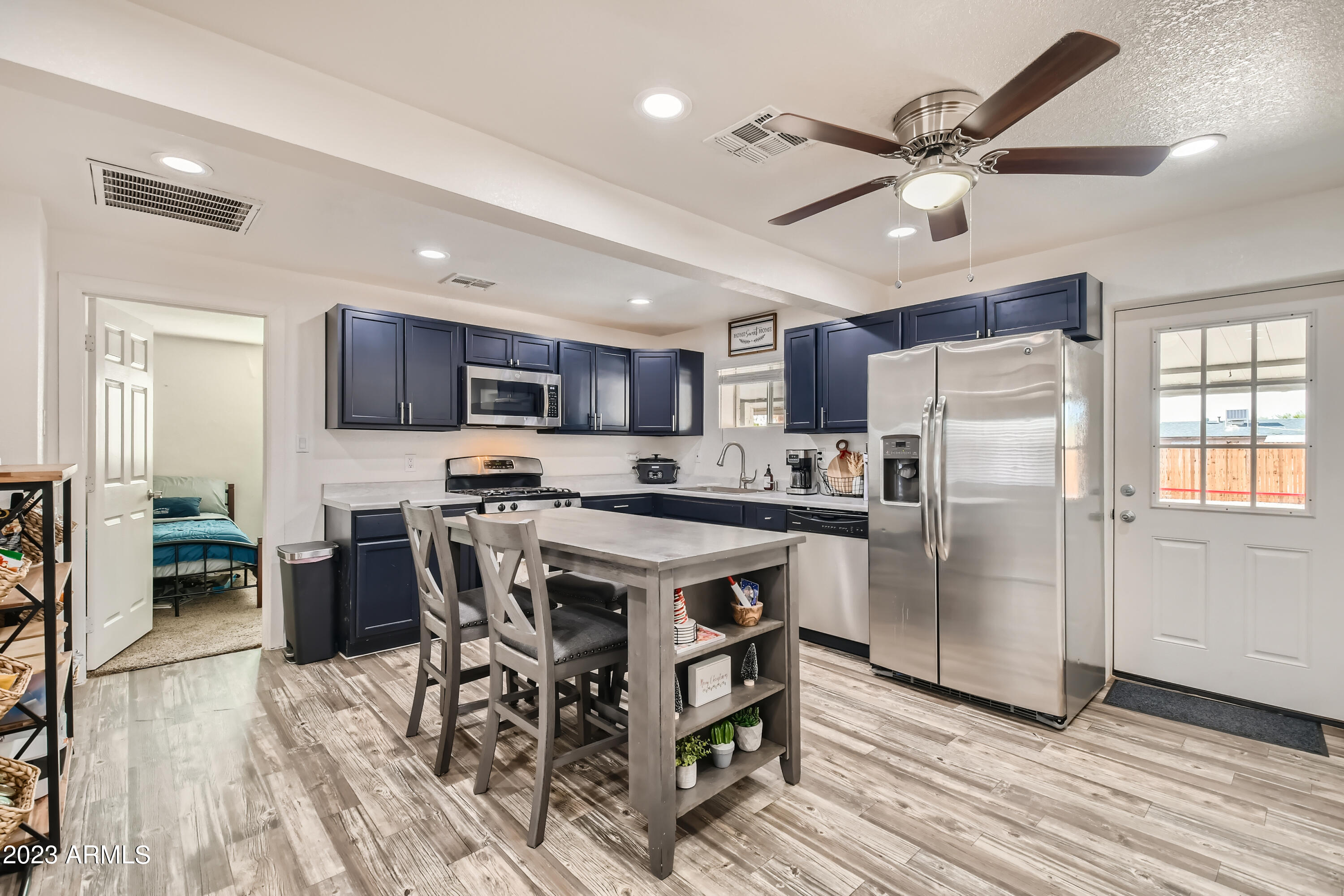 256 N 85TH Place
