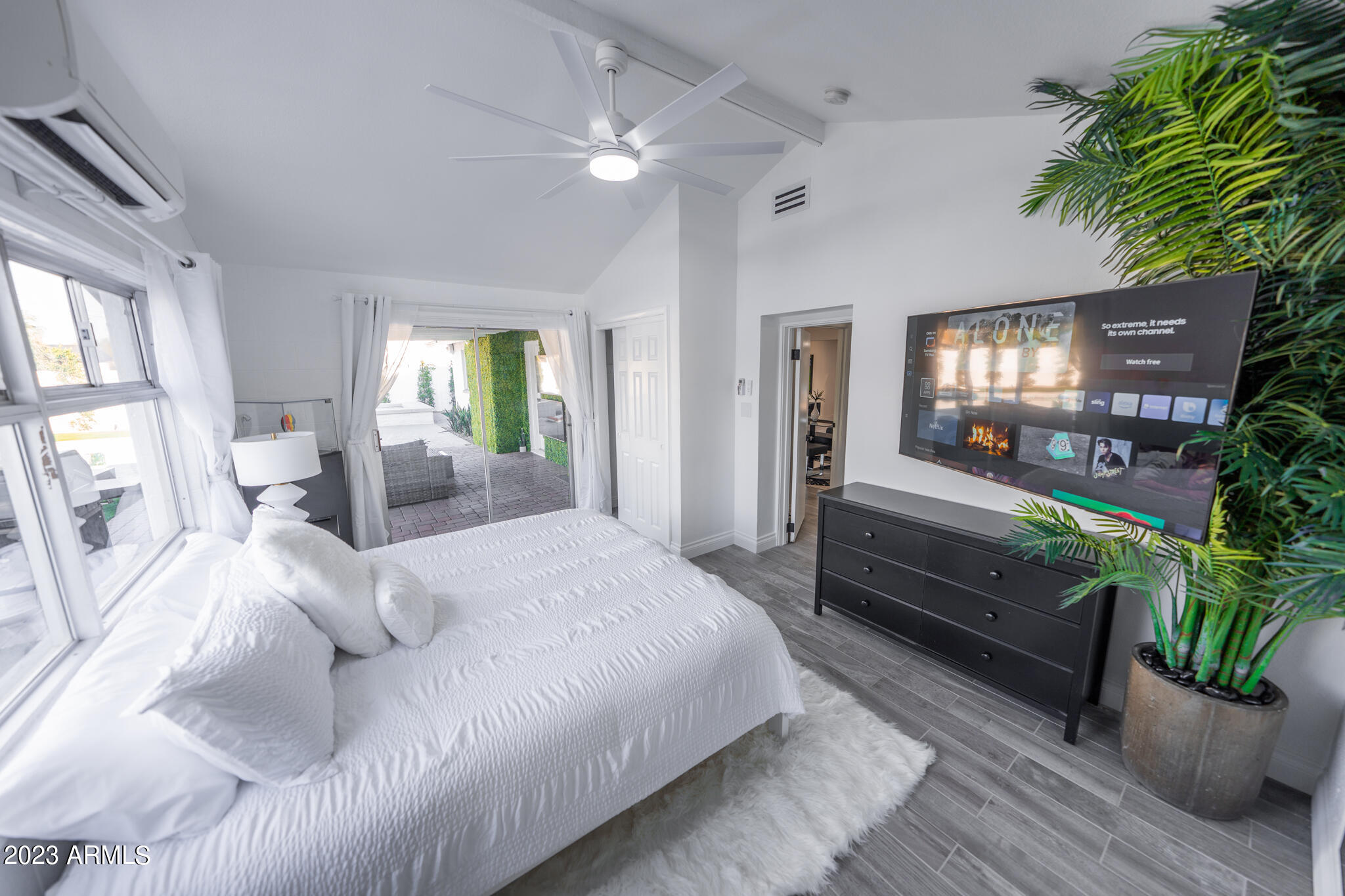 8264 E CYPRESS Street