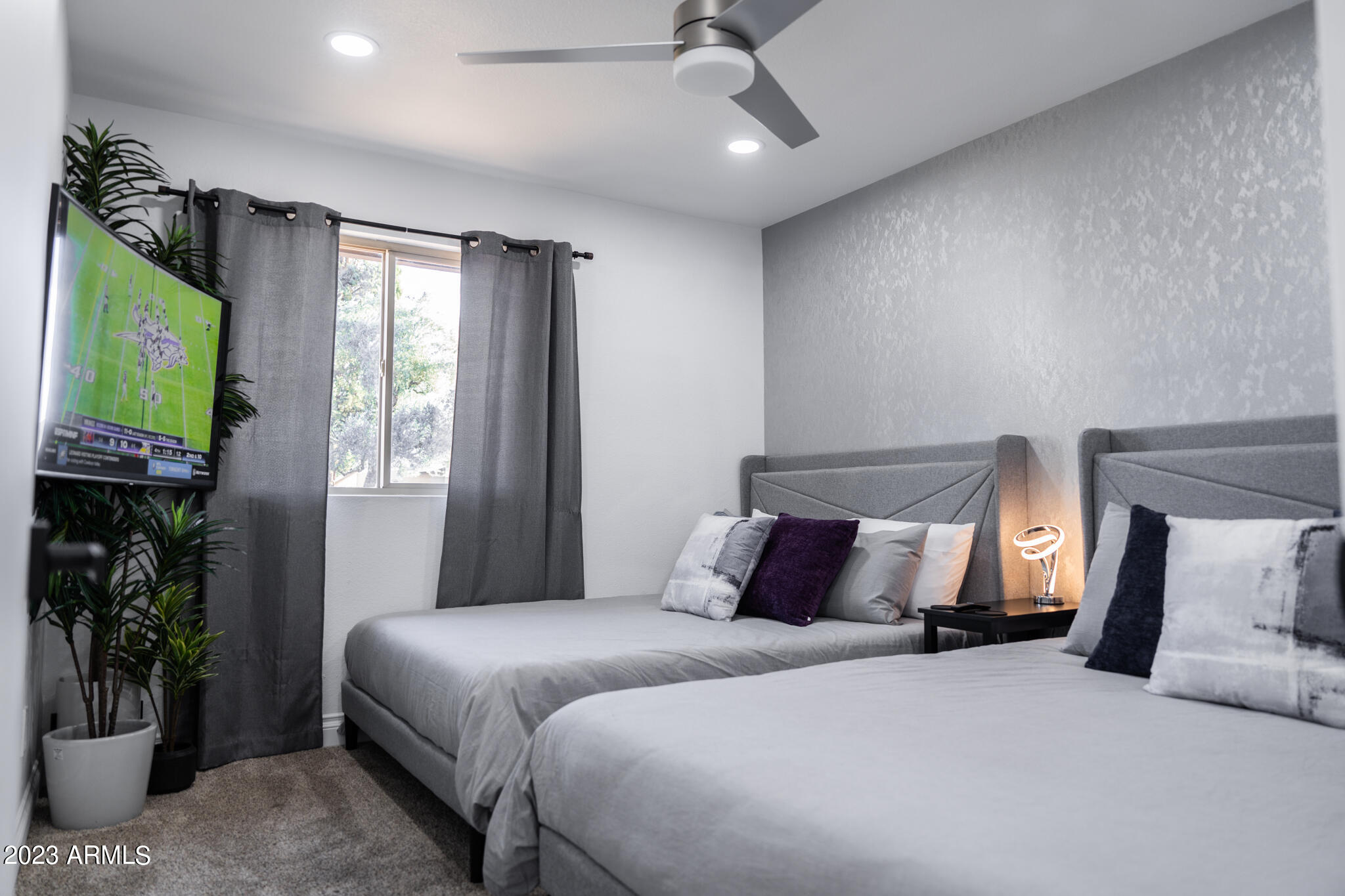 8264 E CYPRESS Street