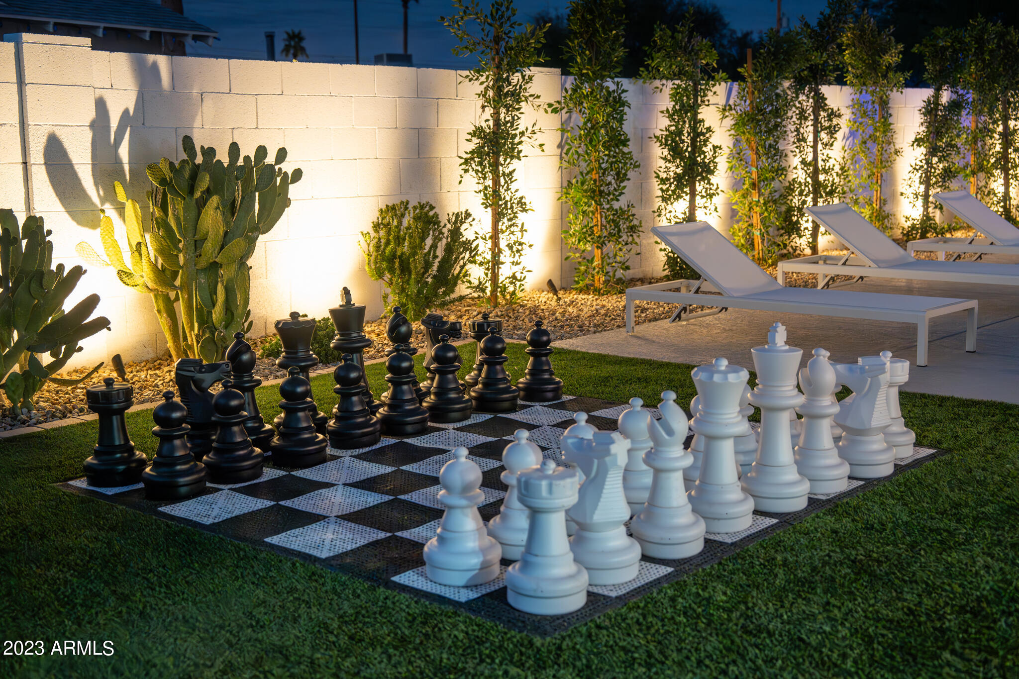 8264 E CYPRESS Street