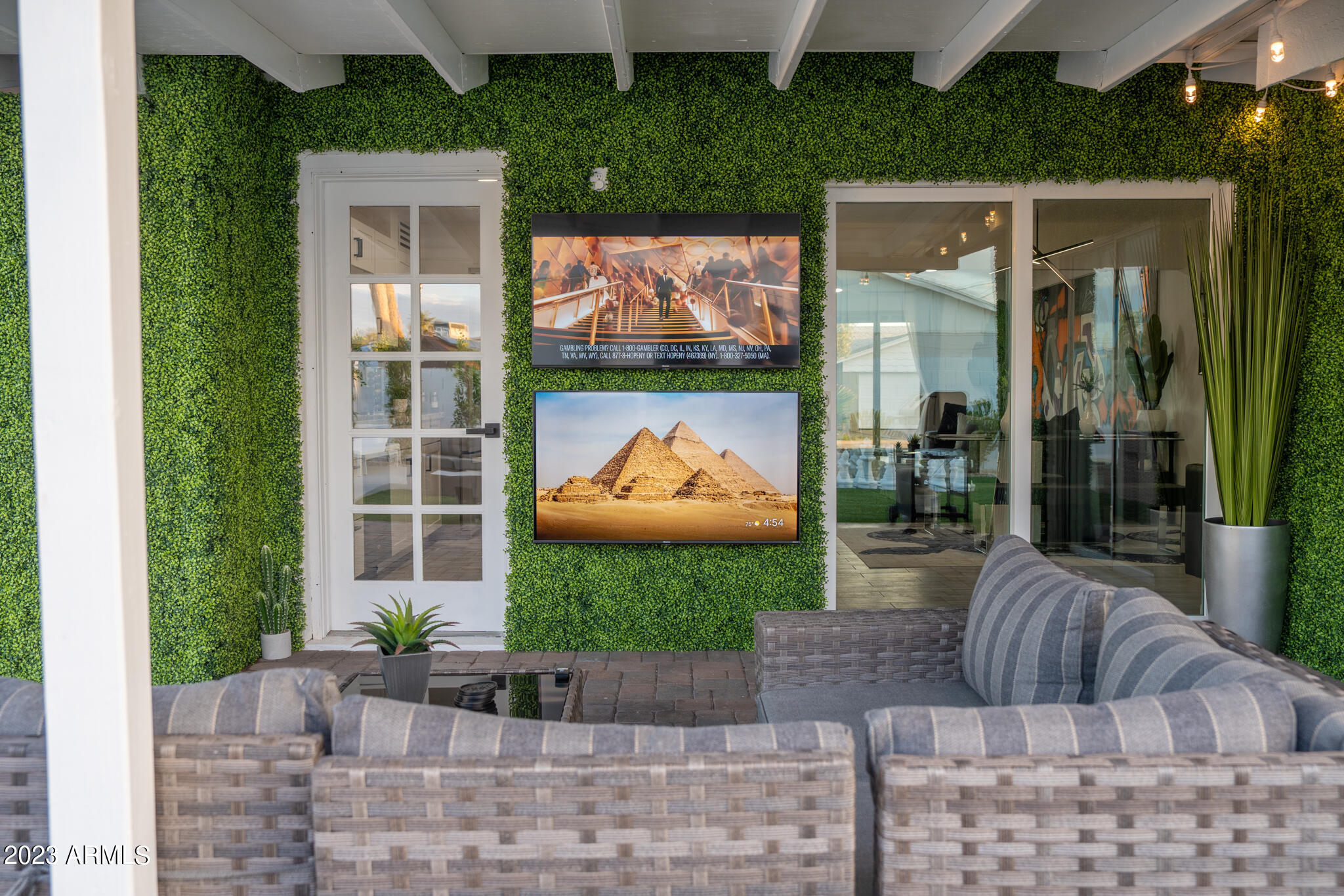 8264 E CYPRESS Street