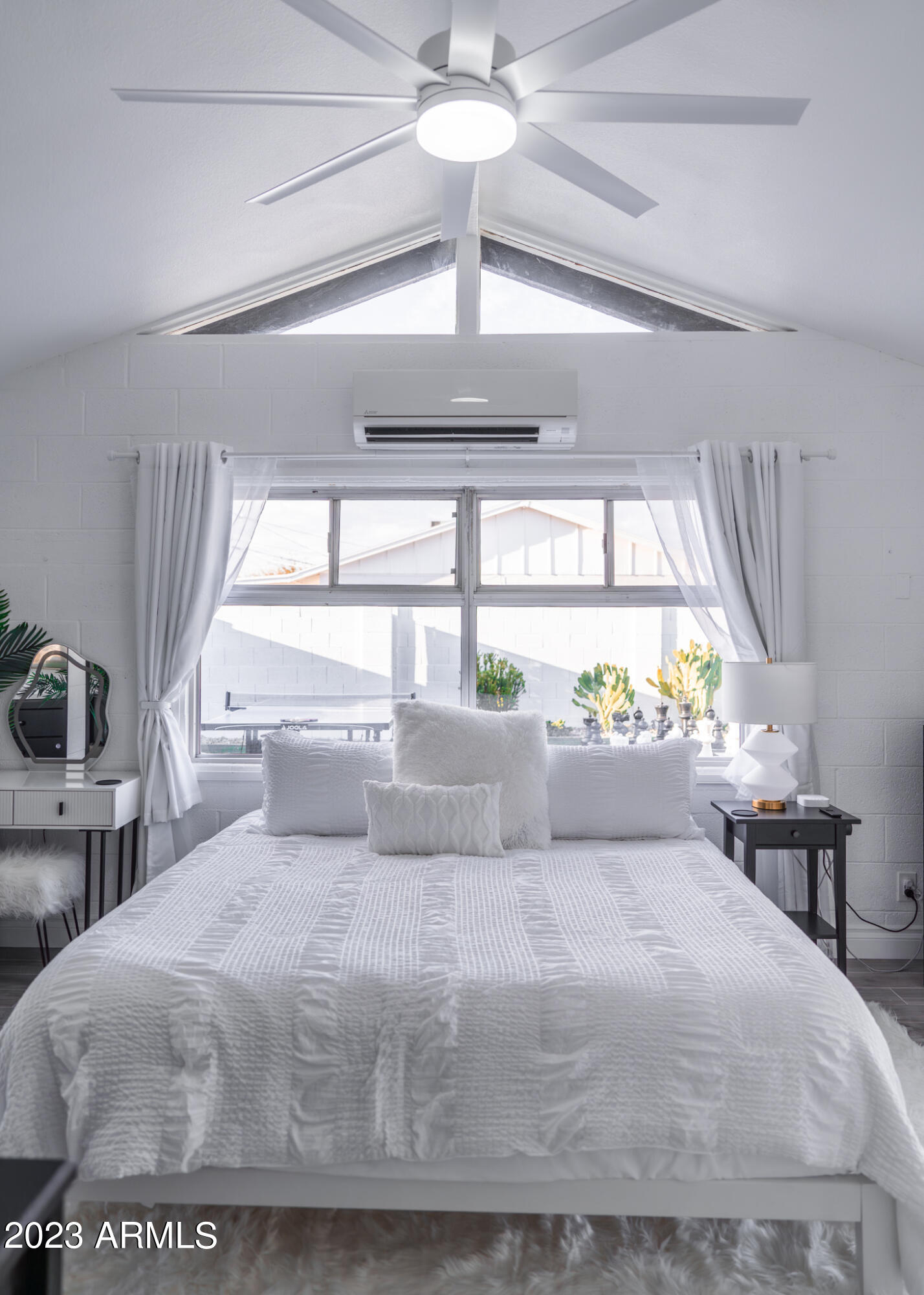 8264 E CYPRESS Street