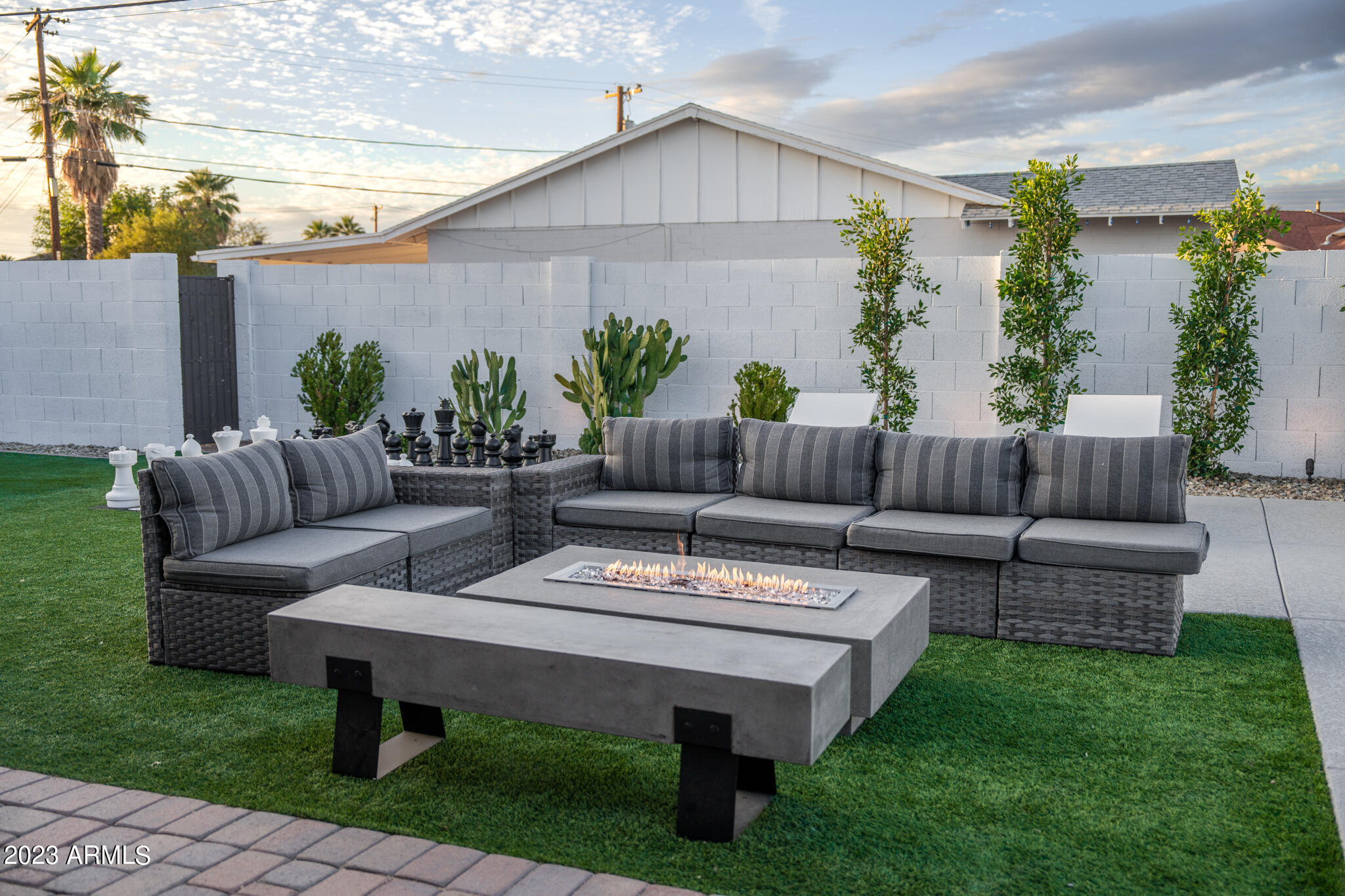 8264 E CYPRESS Street