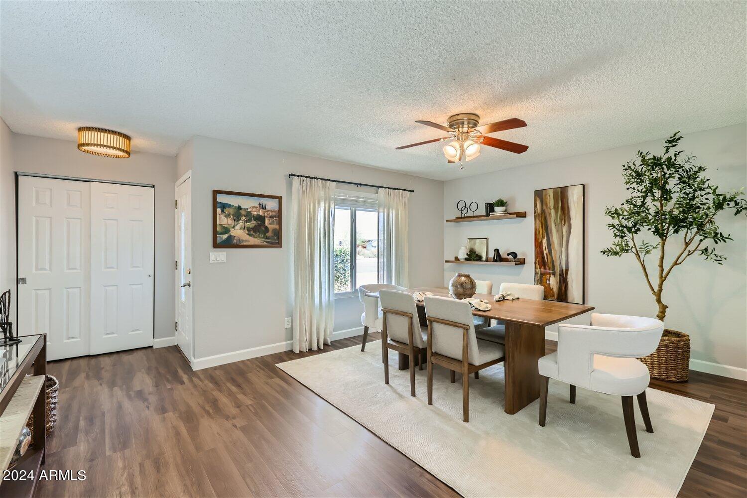 1965 E MEADOW Drive