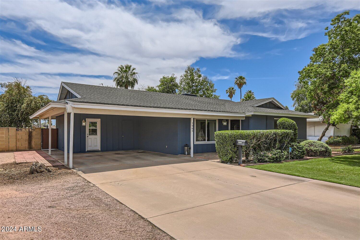 1965 E MEADOW Drive