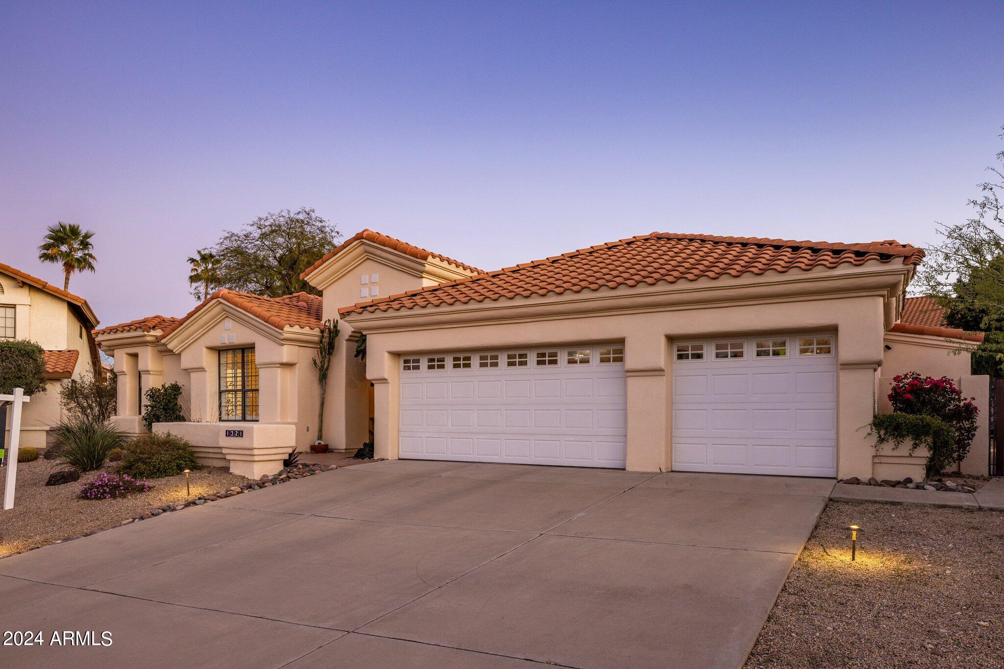 1321 E MARCONI Avenue