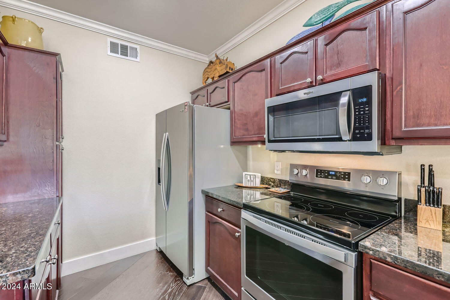 7009 E ACOMA Drive, 1110