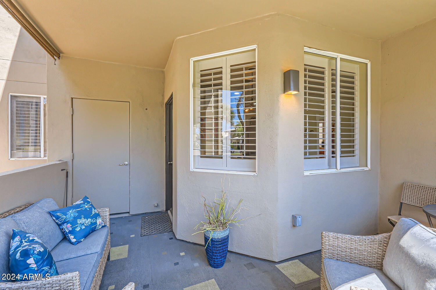7009 E ACOMA Drive, 1110