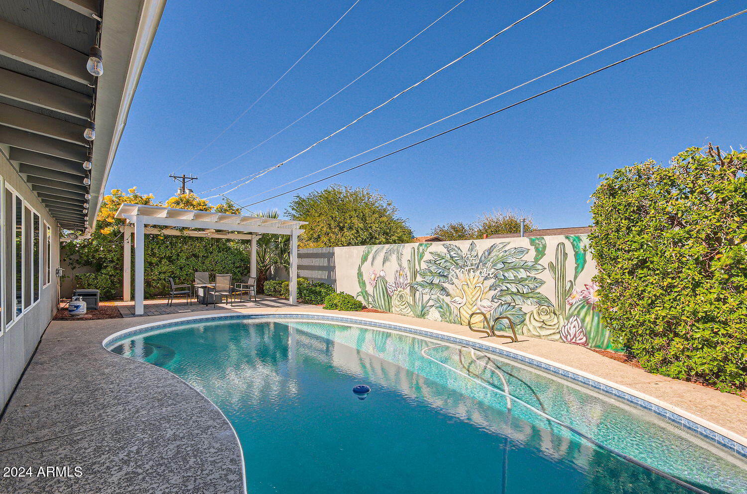 8310 E DEVONSHIRE Avenue