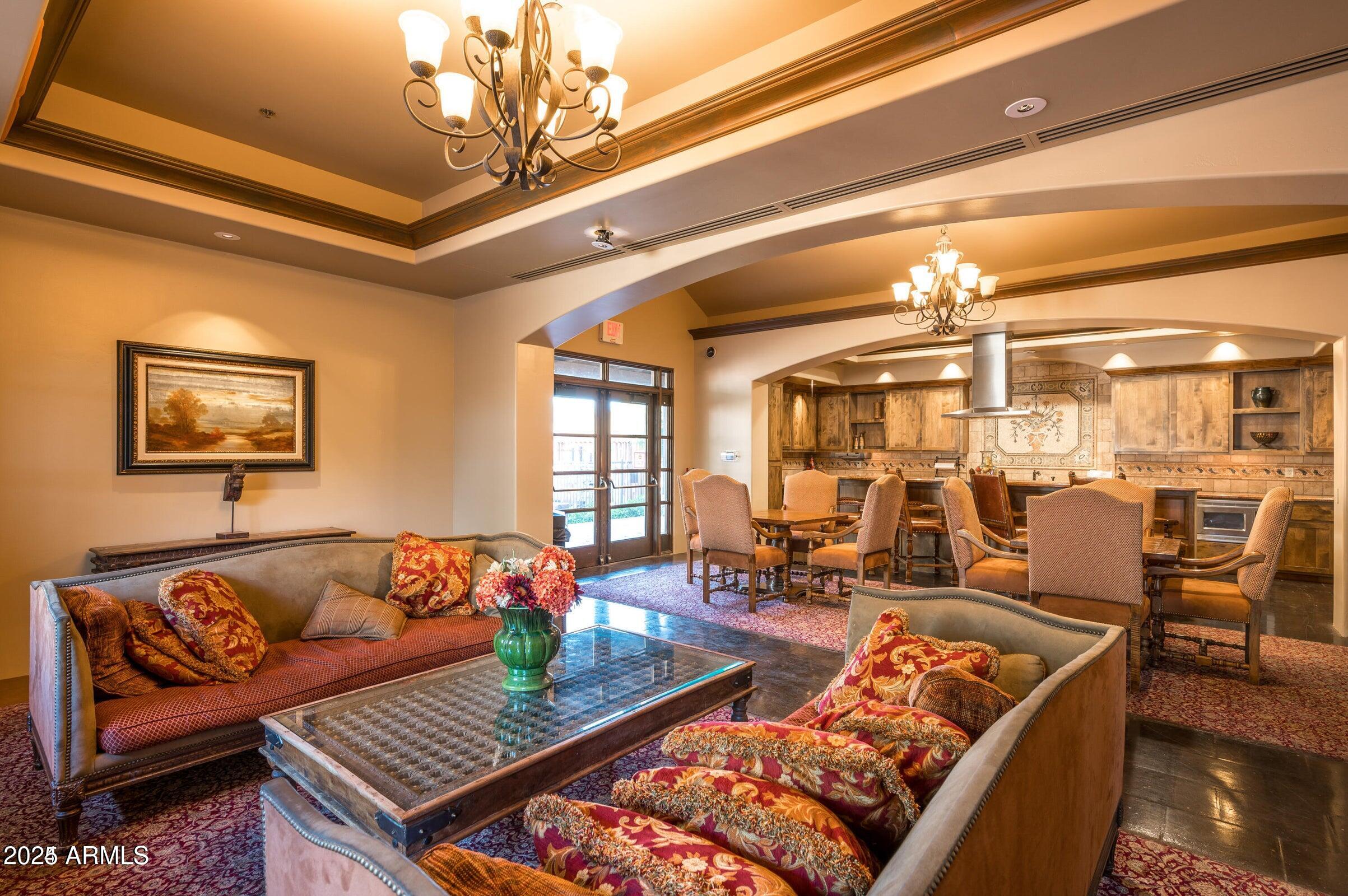 9887 E EDGESTONE Drive