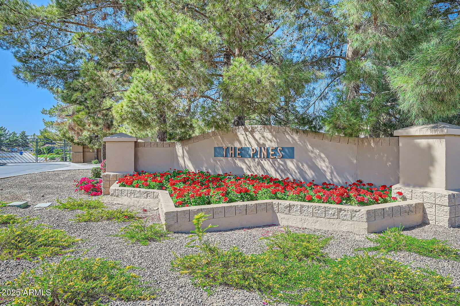 3904 E CARTER Drive