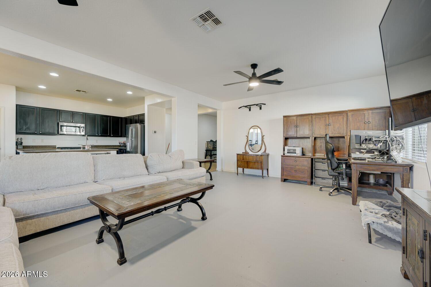 40884 W BEDFORD Drive