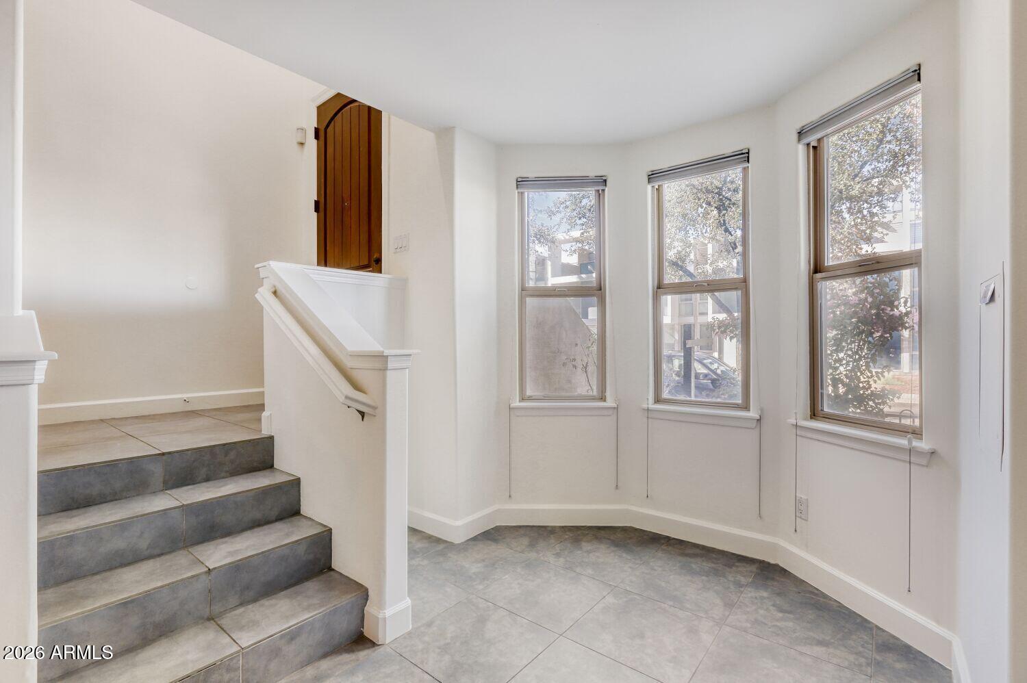 577 S ROOSEVELT Street