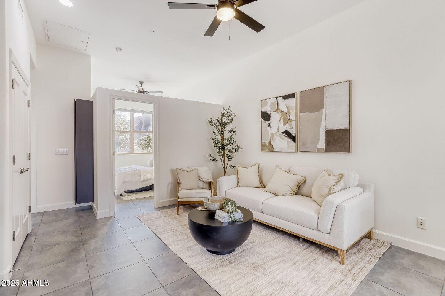 577 S ROOSEVELT Street