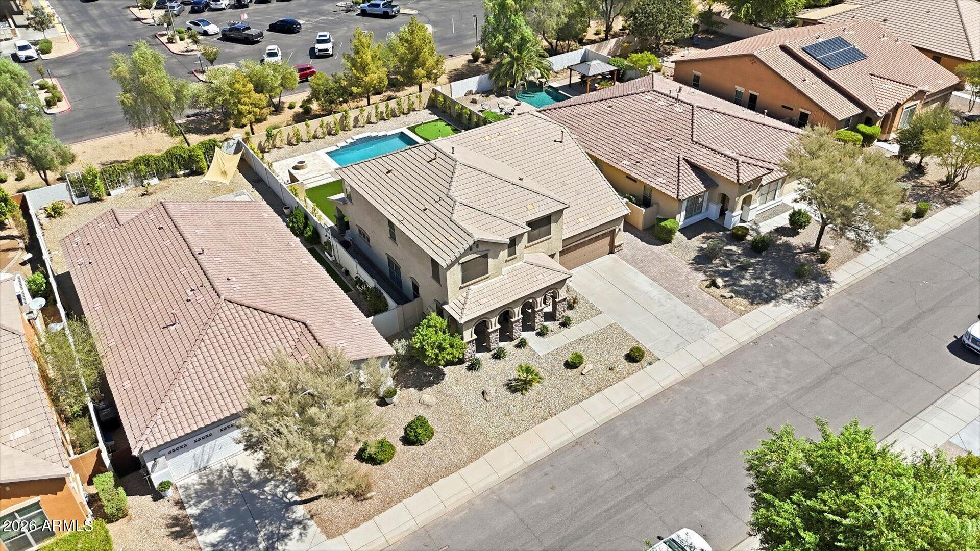 3108 E RIDGEWOOD Lane