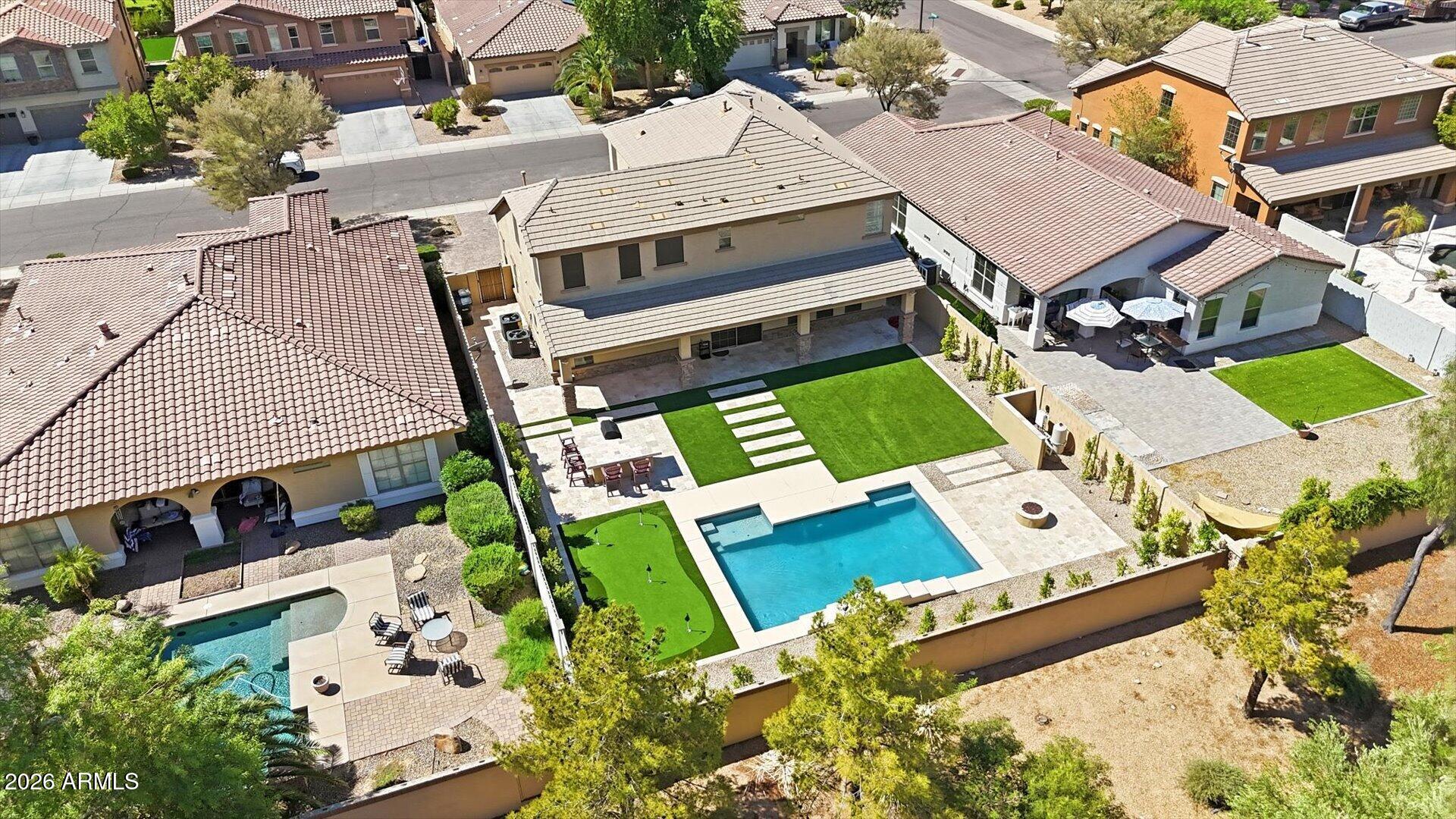3108 E RIDGEWOOD Lane