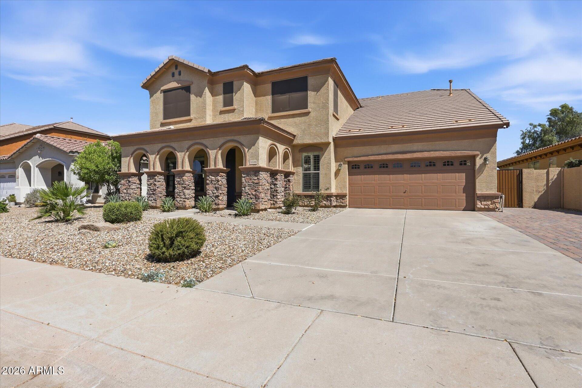 3108 E RIDGEWOOD Lane