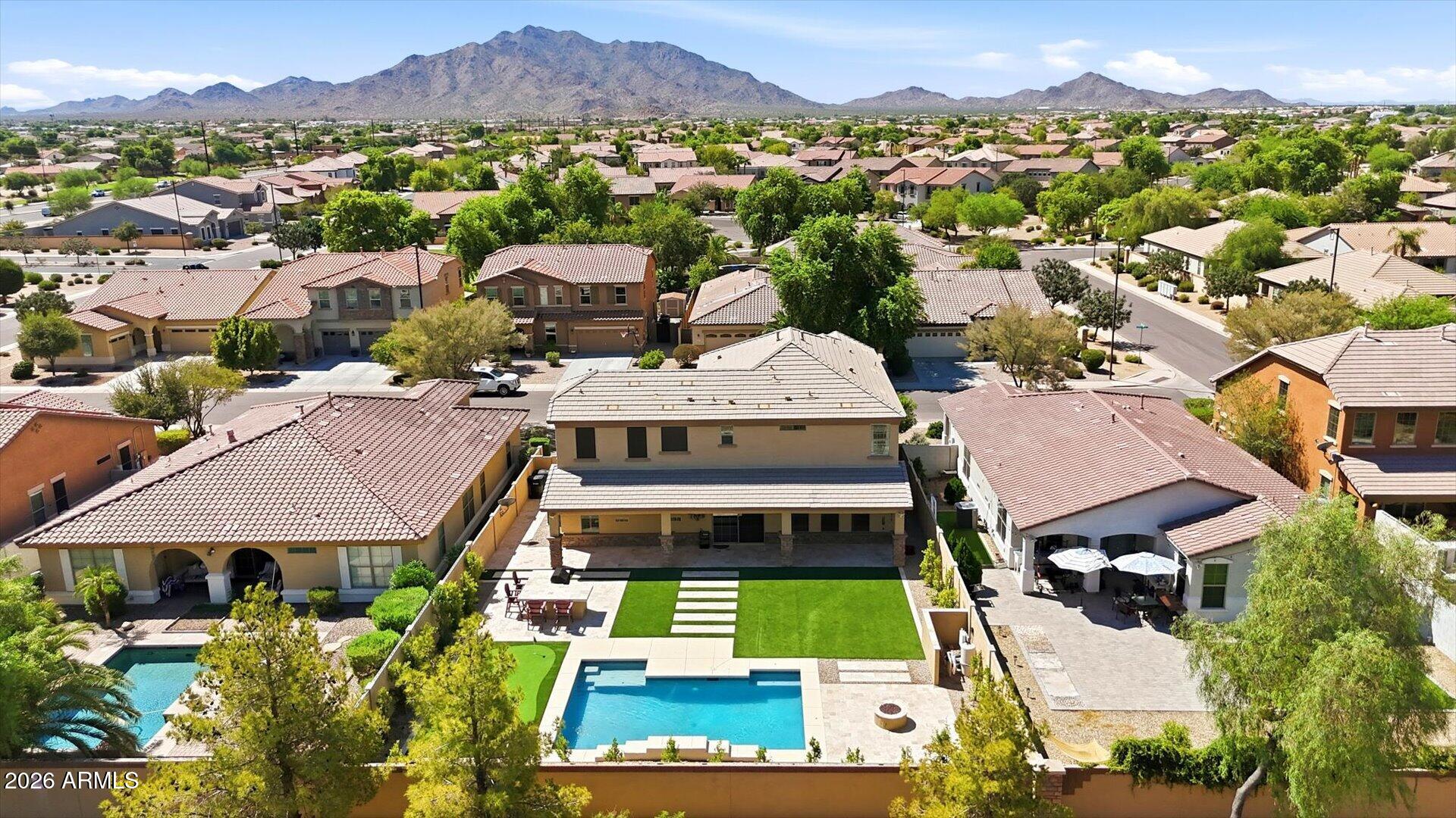 3108 E RIDGEWOOD Lane