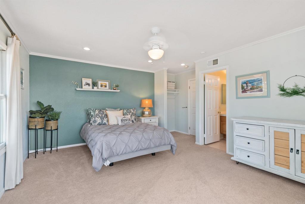 2034 Ridgecrest Place