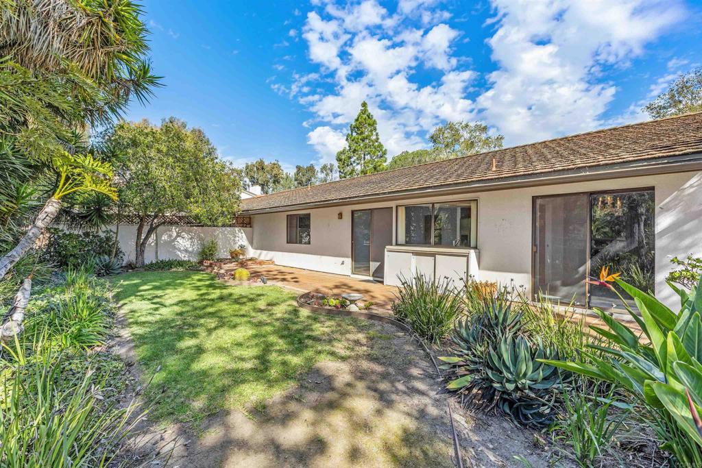 16902 Via De Santa Fe 7