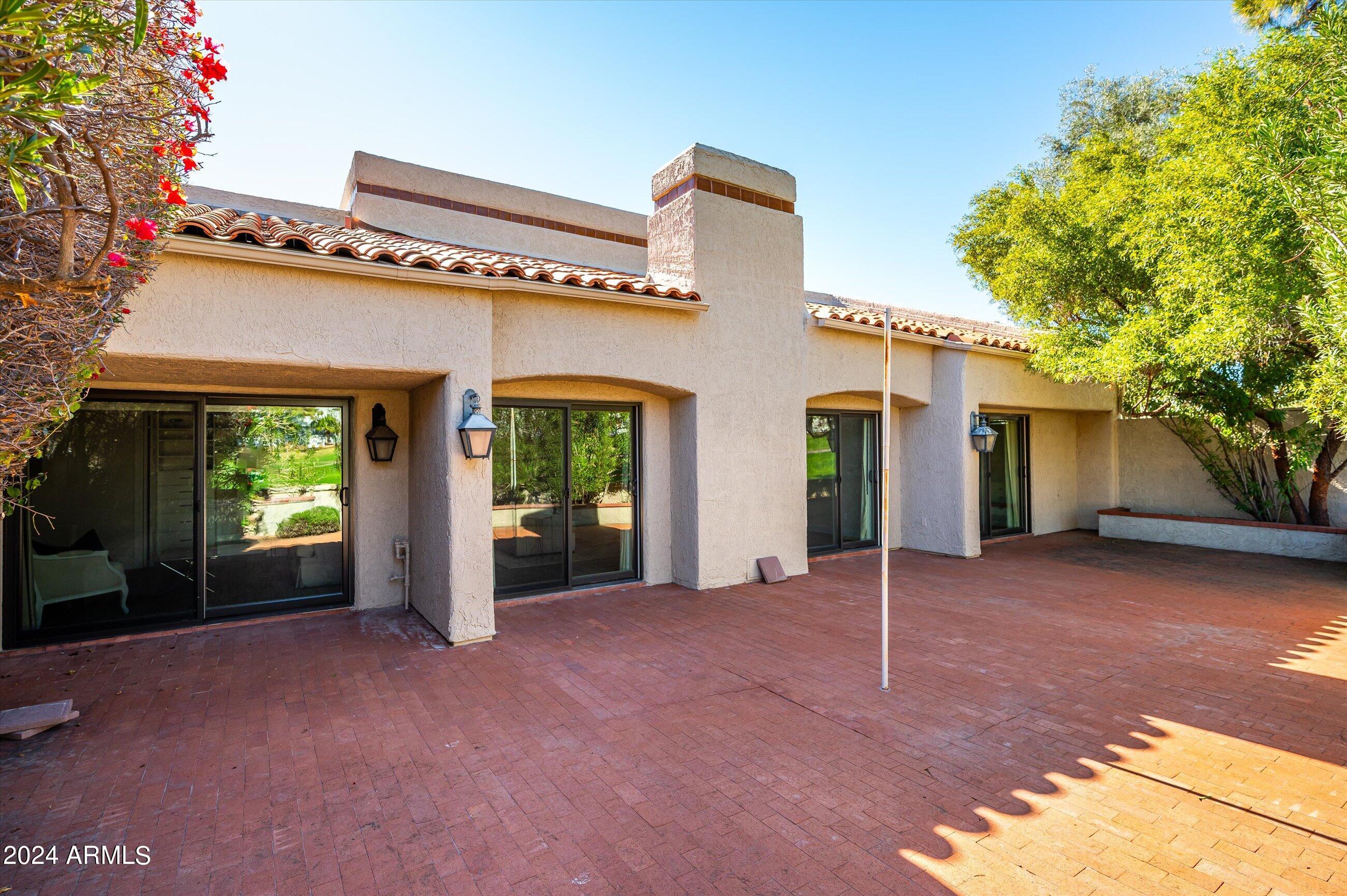 2626 E ARIZONA BILTMORE Circle, 17