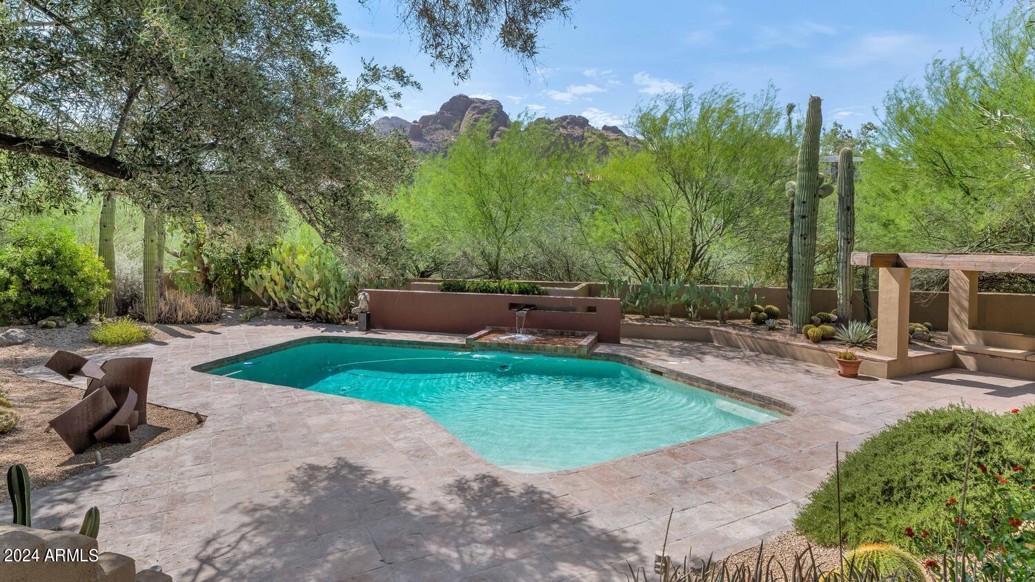 4745 E VALLEY VISTA Lane