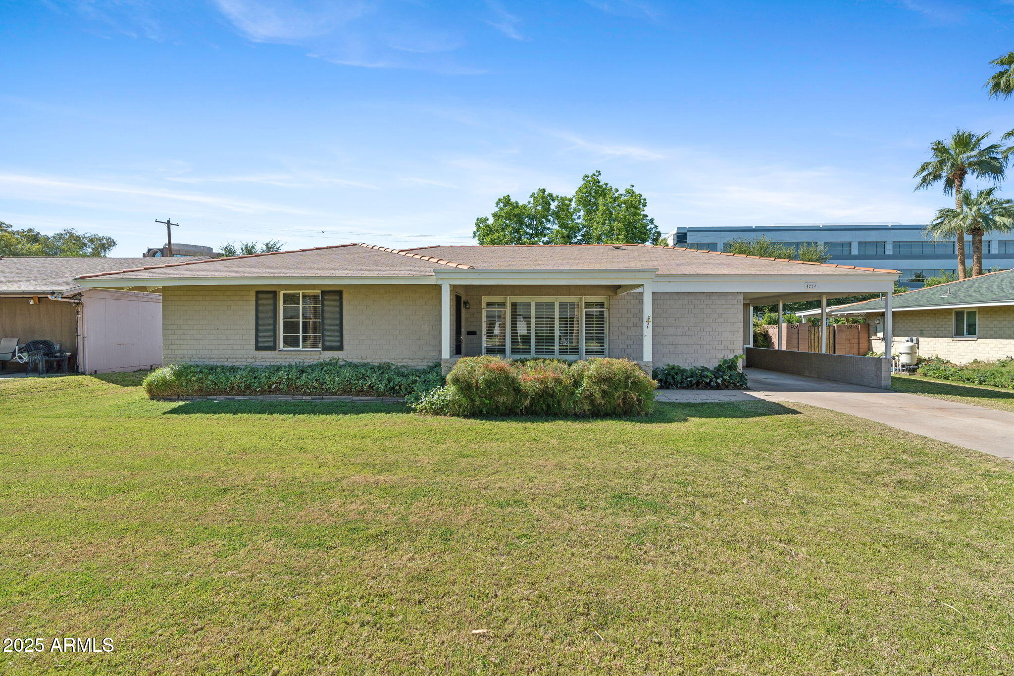 4219 E CATALINA Drive