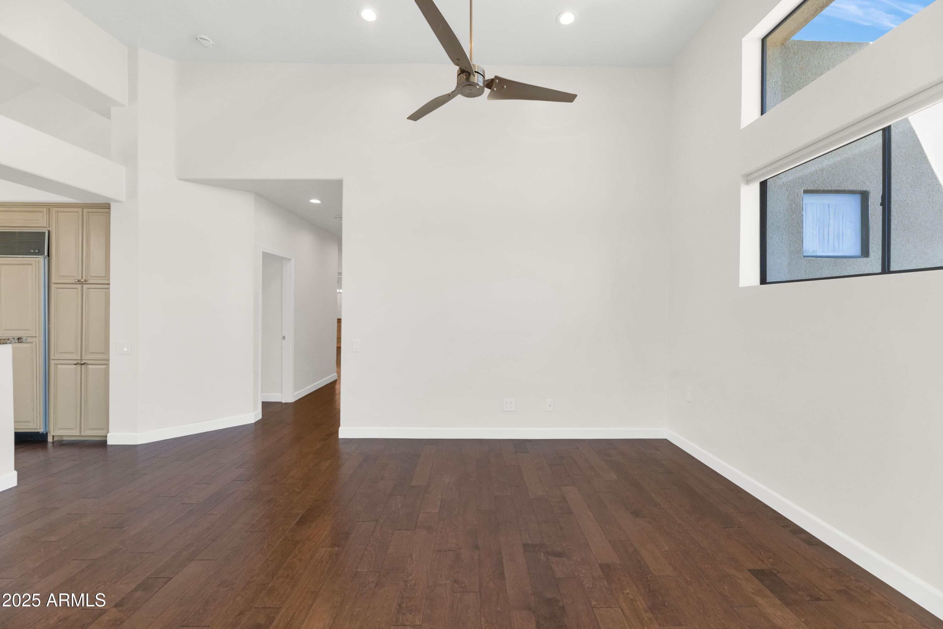 8989 N GAINEY CENTER Drive, 211