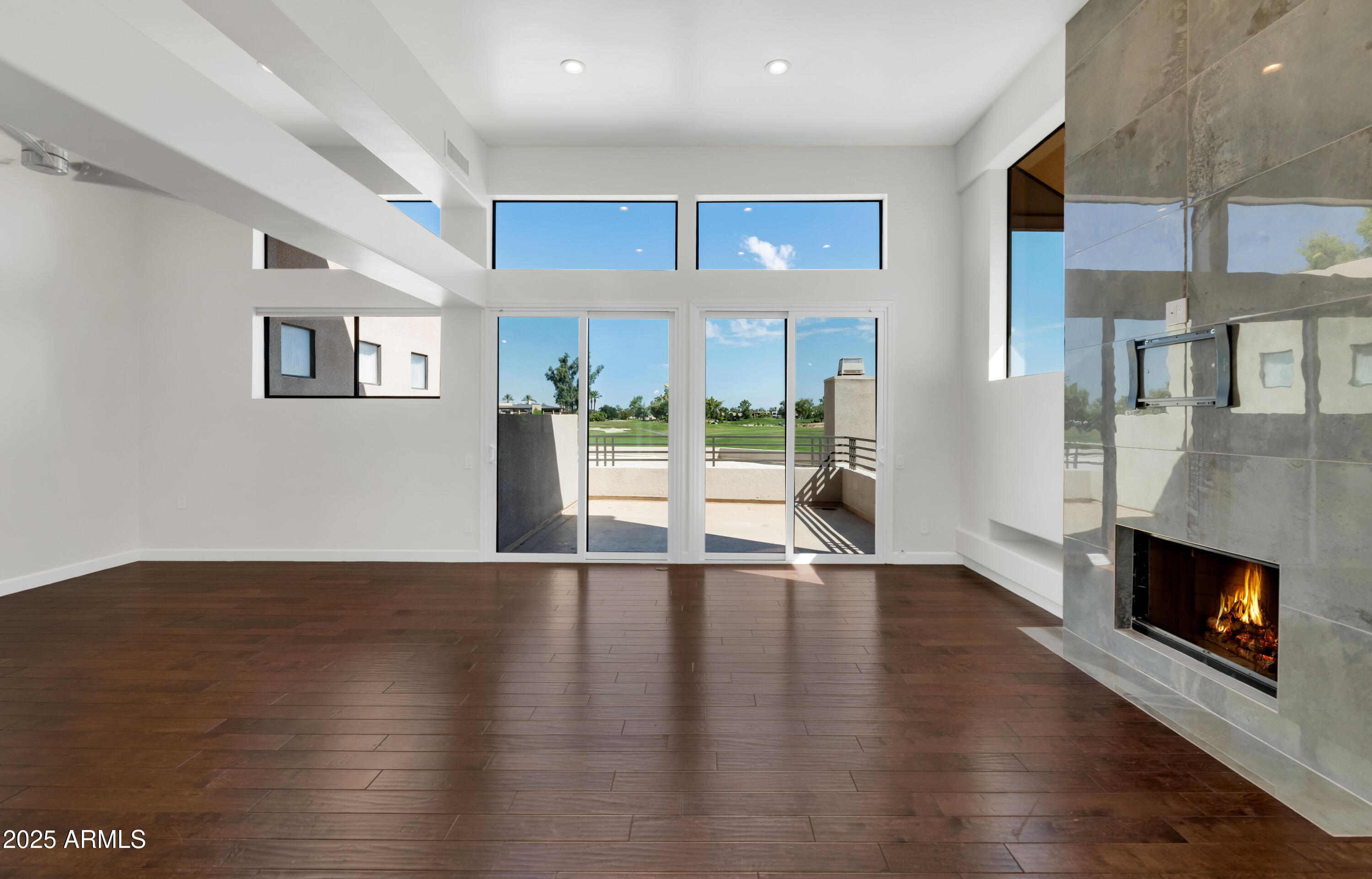 8989 N GAINEY CENTER Drive, 211