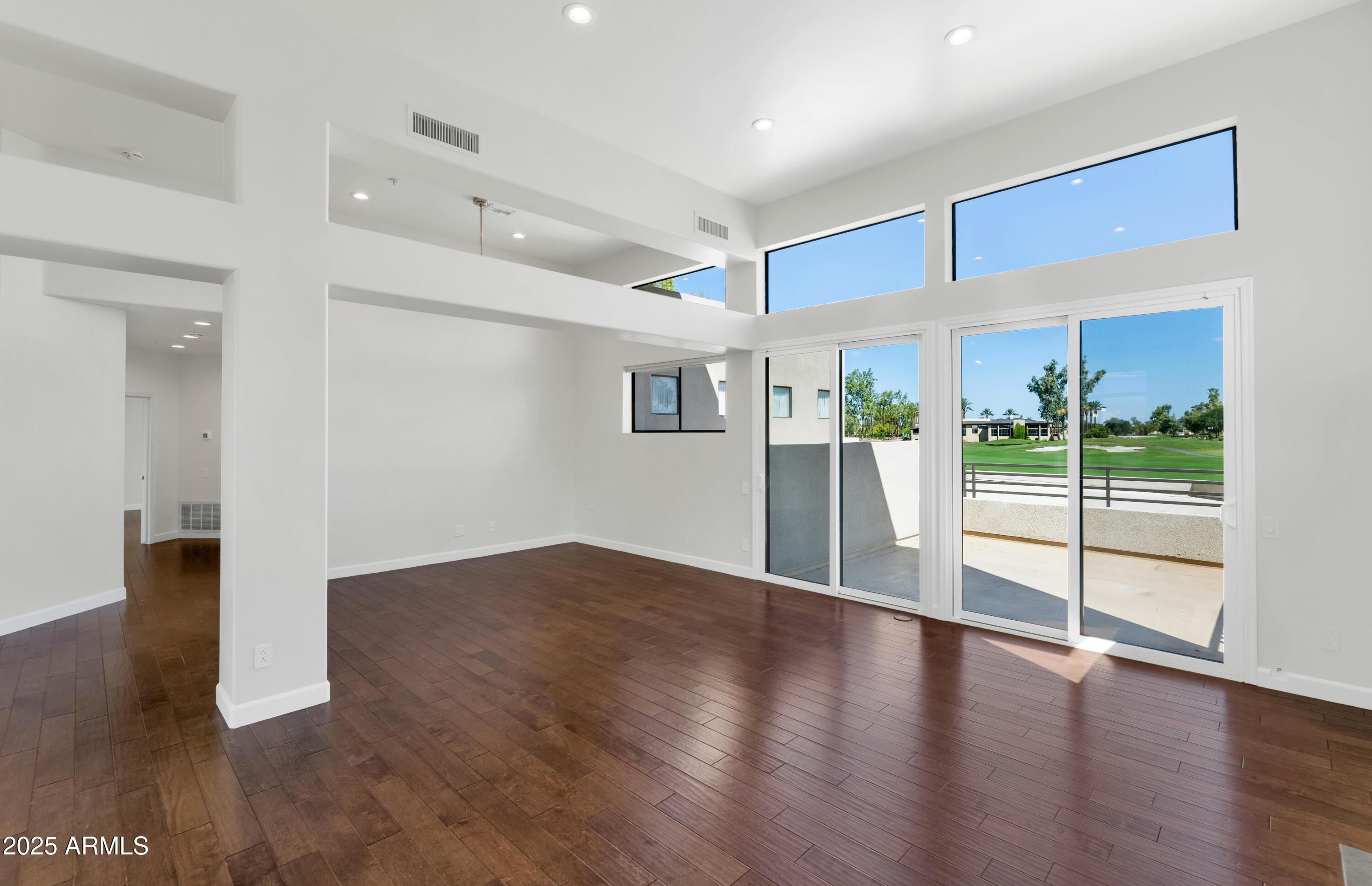 8989 N GAINEY CENTER Drive, 211