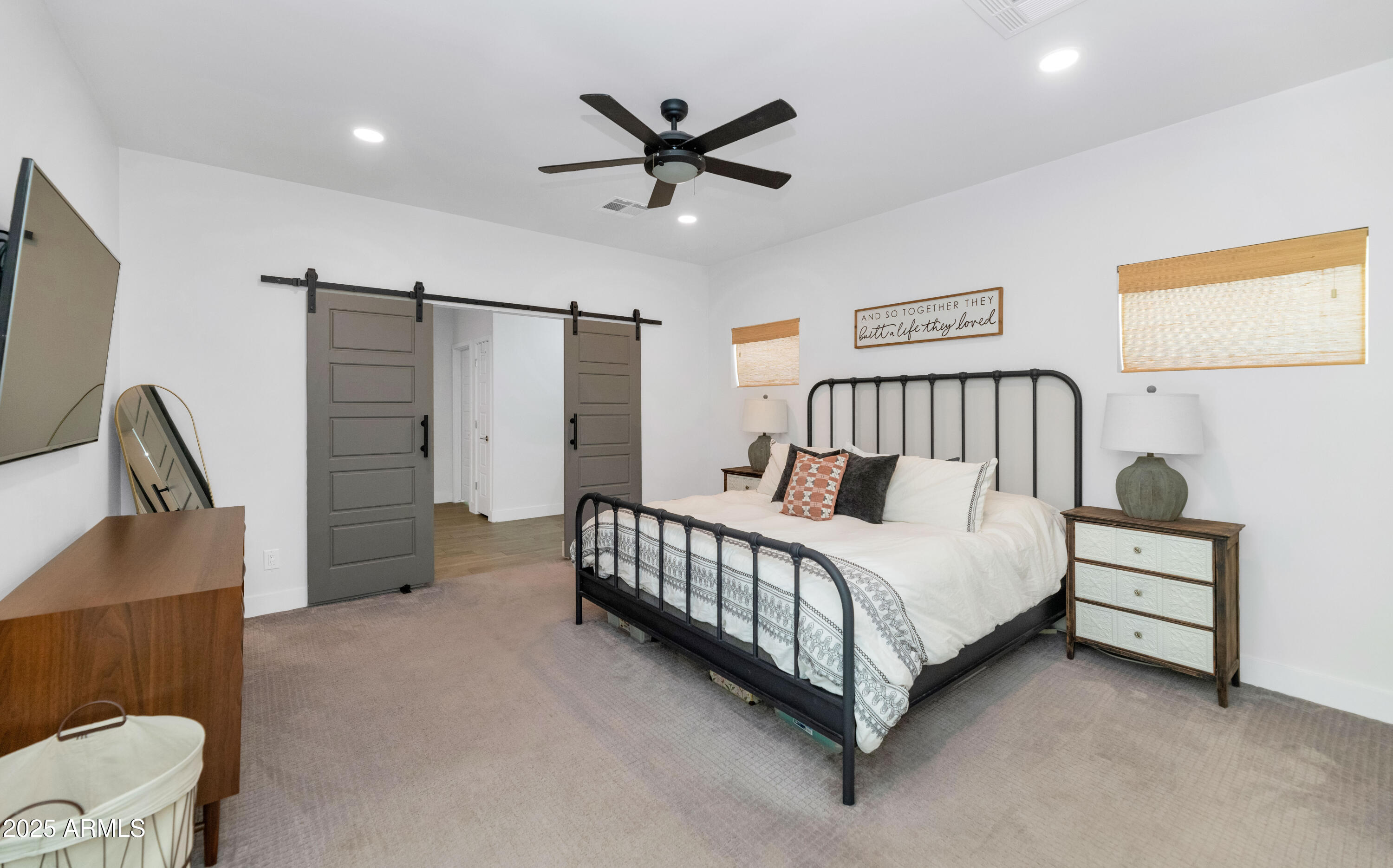 1127 E FERN Drive