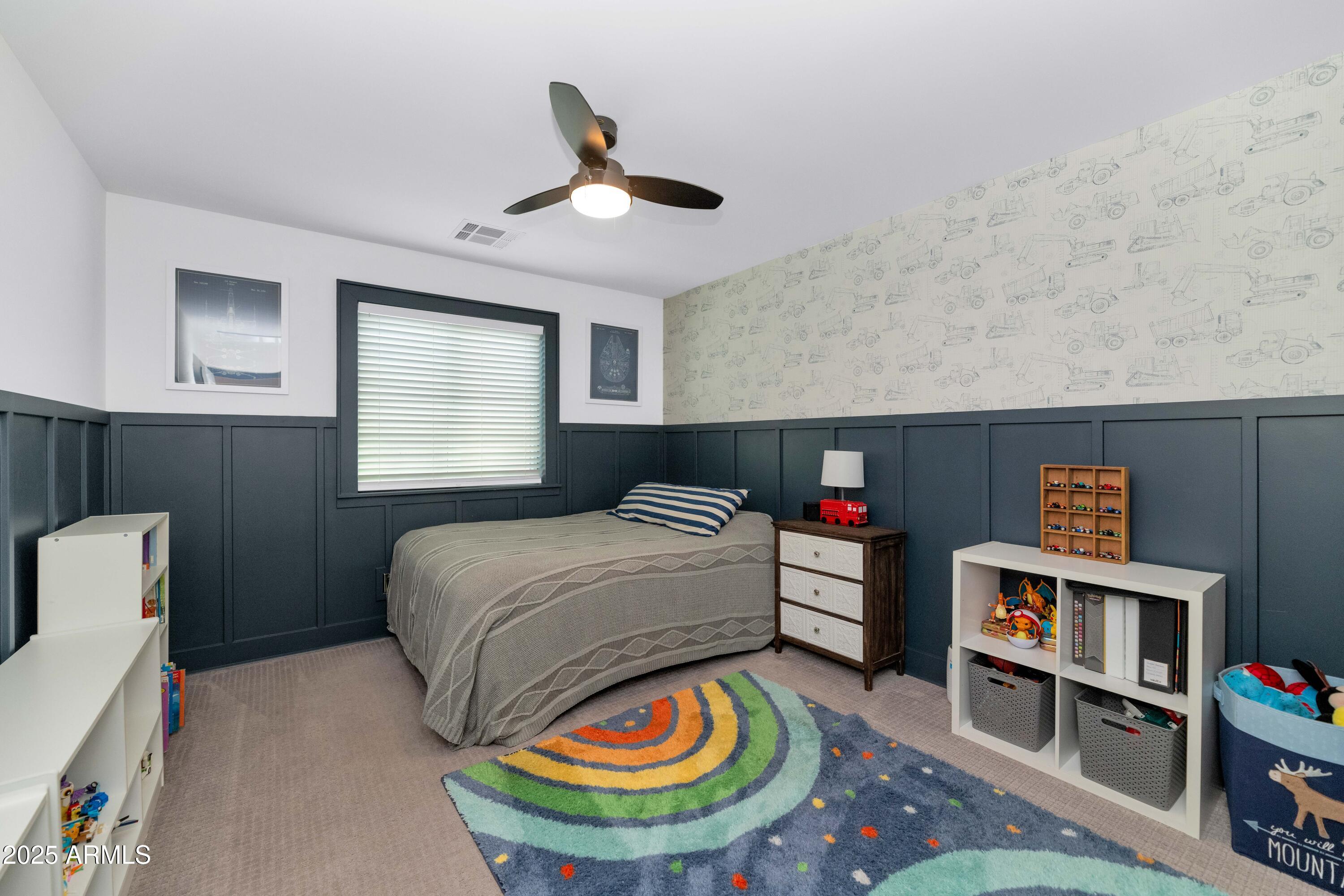 1127 E FERN Drive
