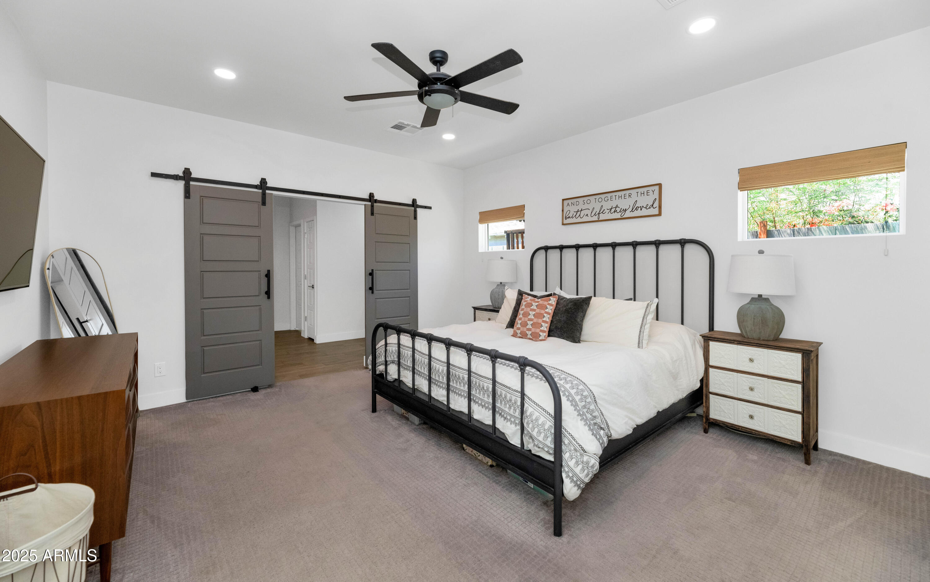 1127 E FERN Drive