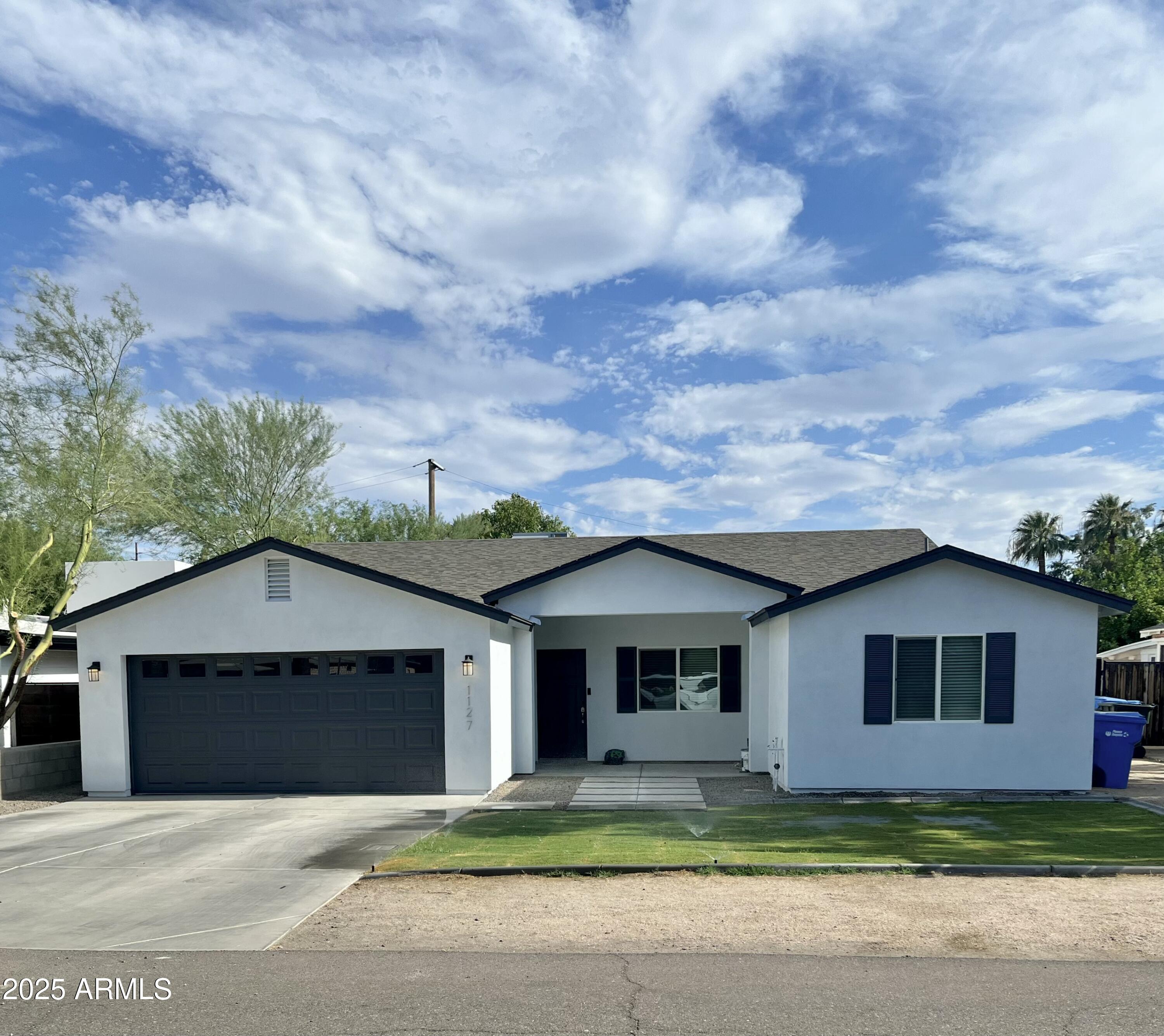 1127 E FERN Drive
