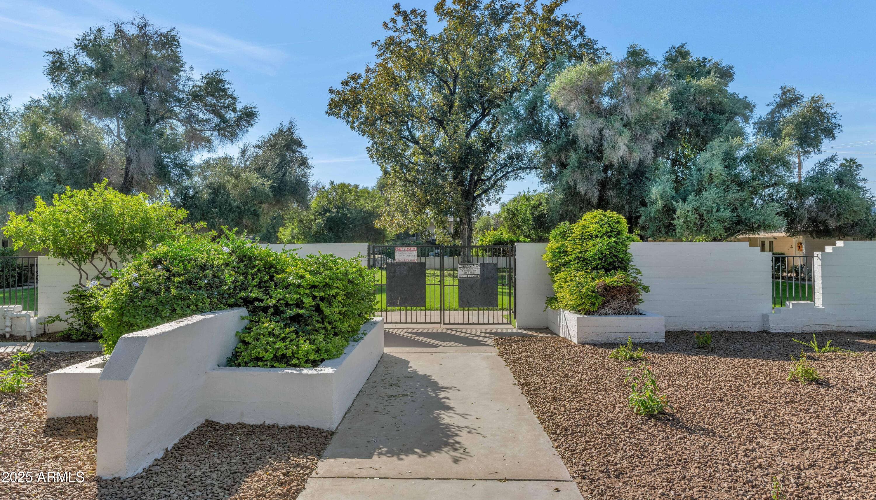 3505 E CAMPBELL Avenue, 7