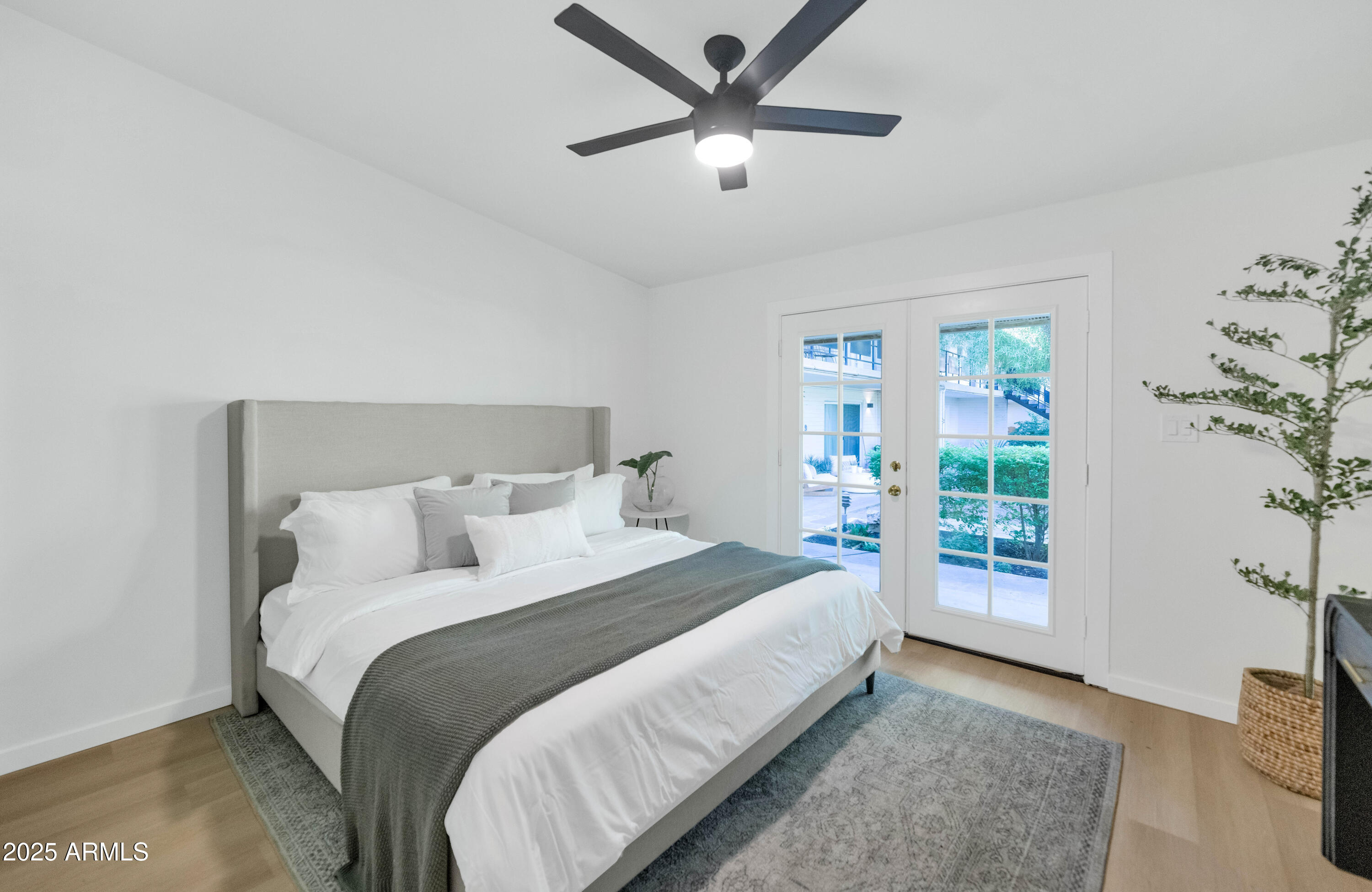 3505 E CAMPBELL Avenue, 7