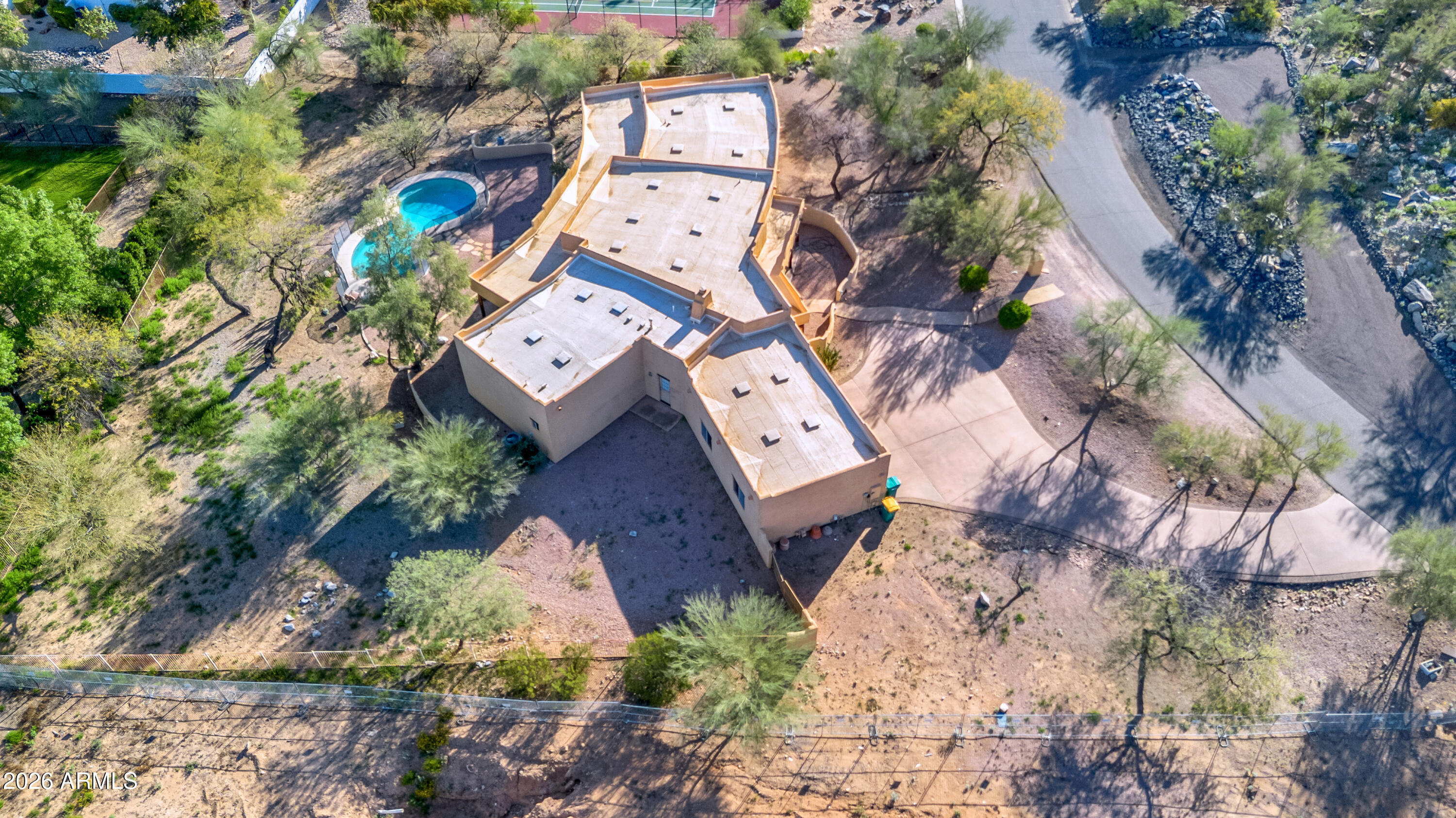 5454 E ROYAL PALM Road 29