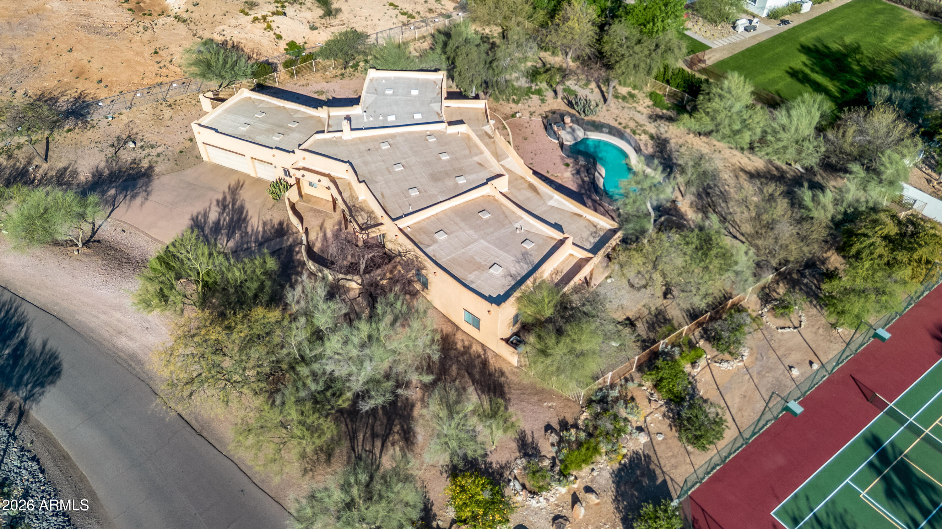 5454 E ROYAL PALM Road 29