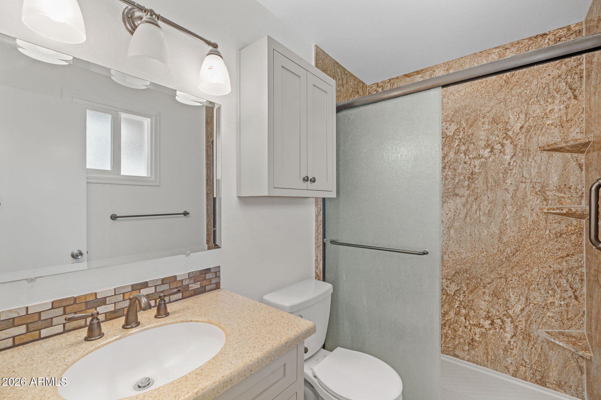 2137 E APOLLO Avenue