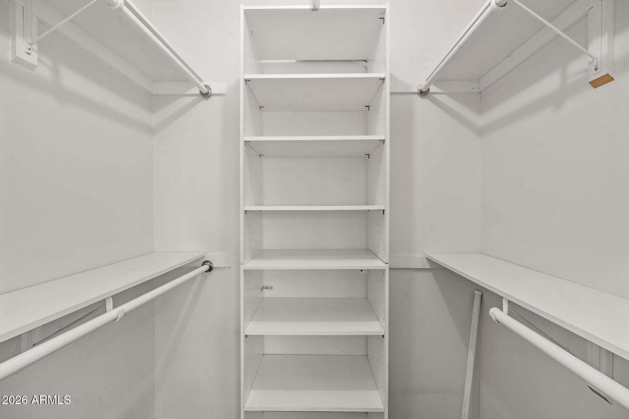 2137 E APOLLO Avenue