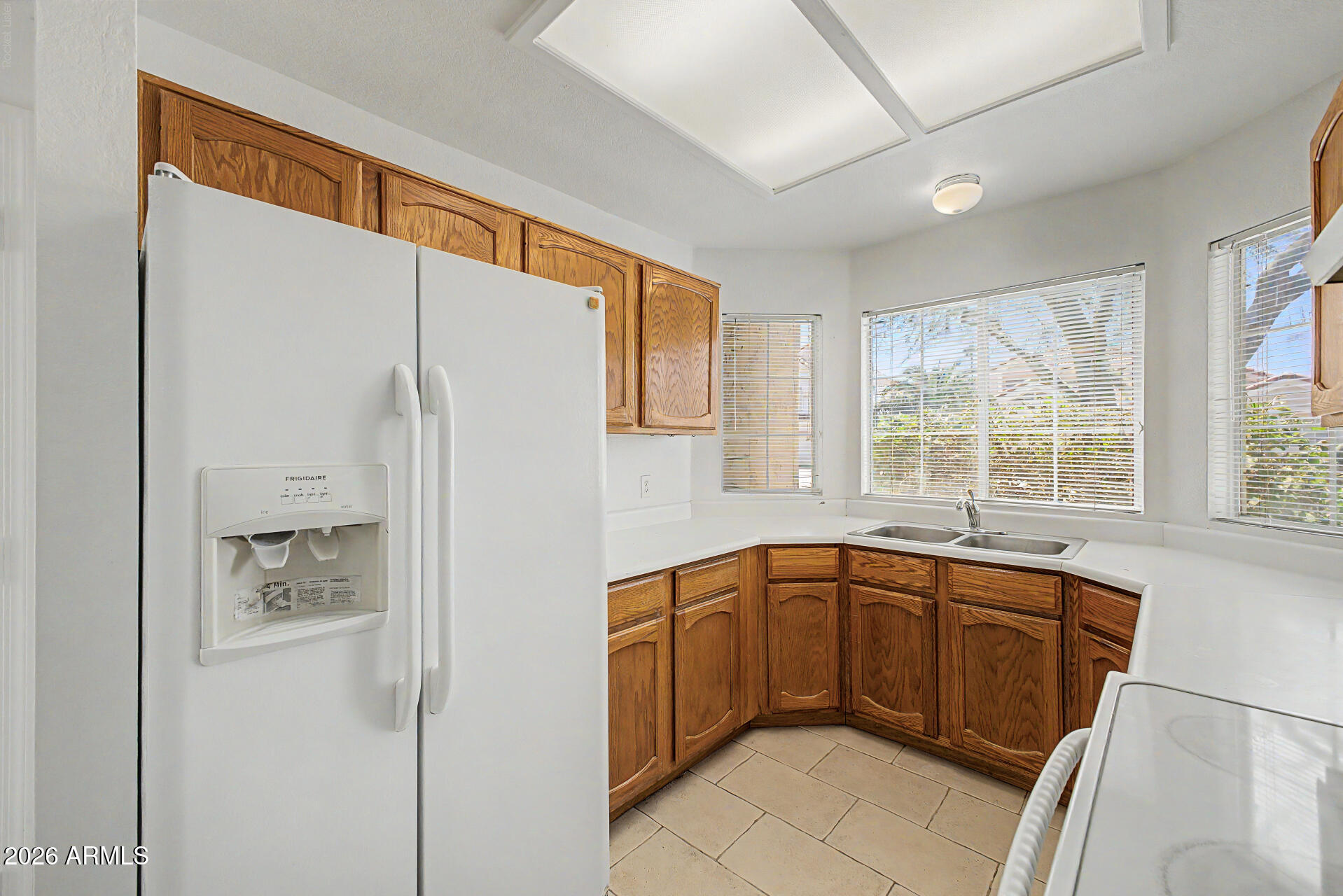 822 W BRADFORD Drive