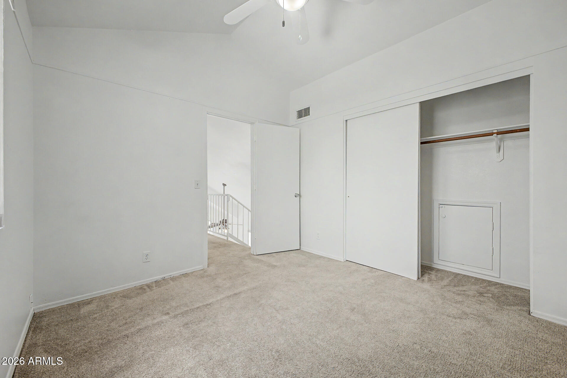 822 W BRADFORD Drive