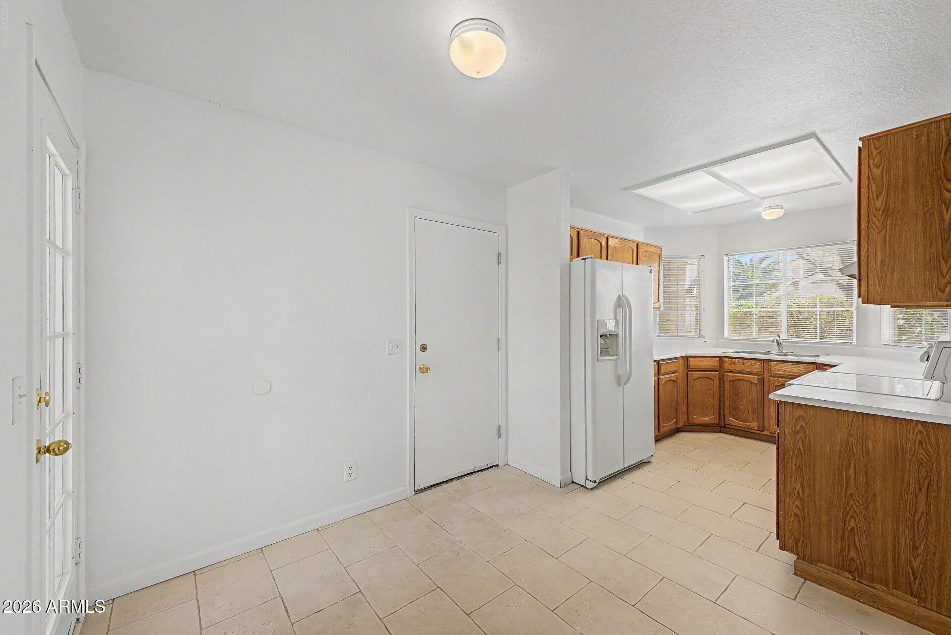 822 W BRADFORD Drive