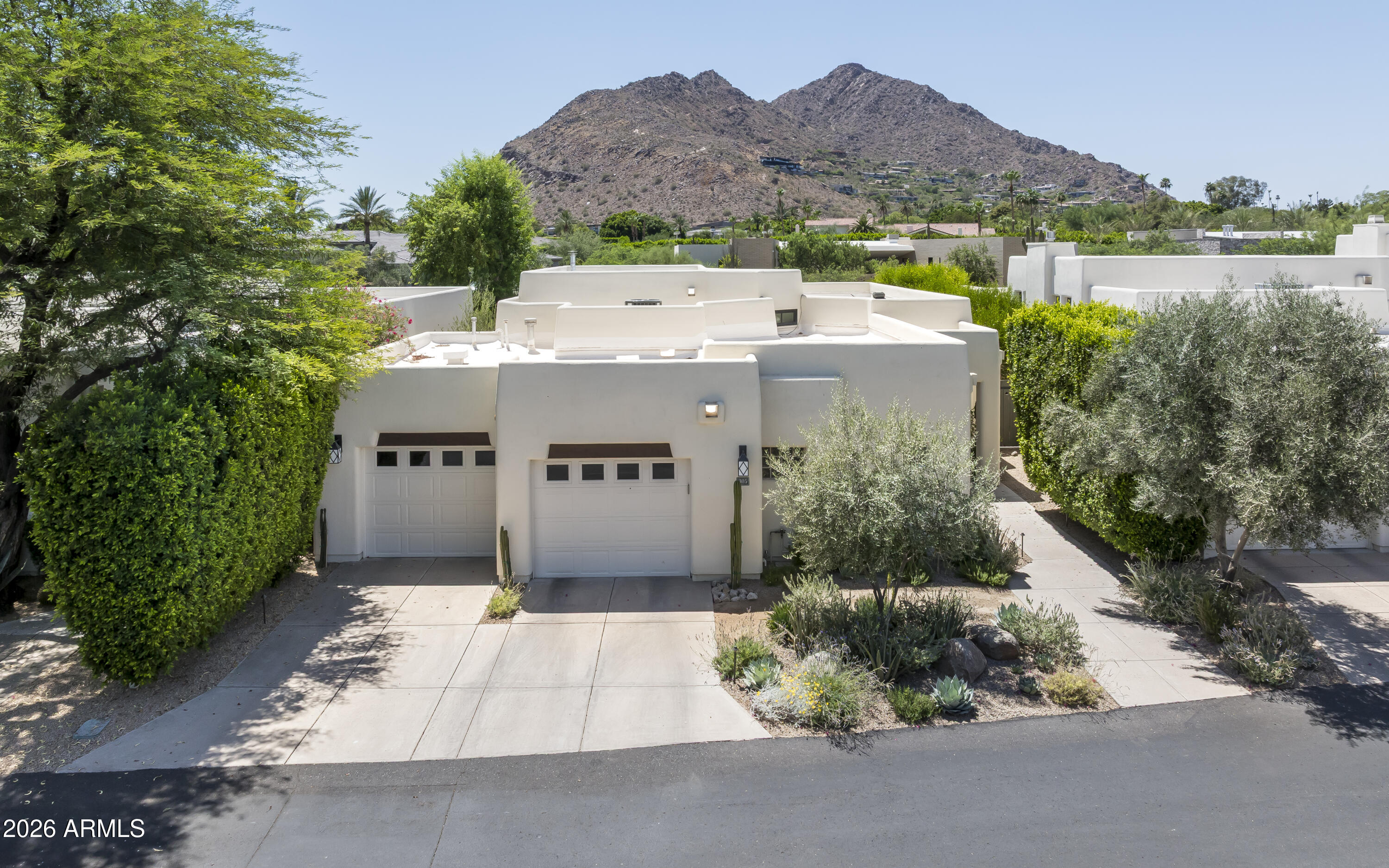 5101 N CASA BLANCA Drive 305