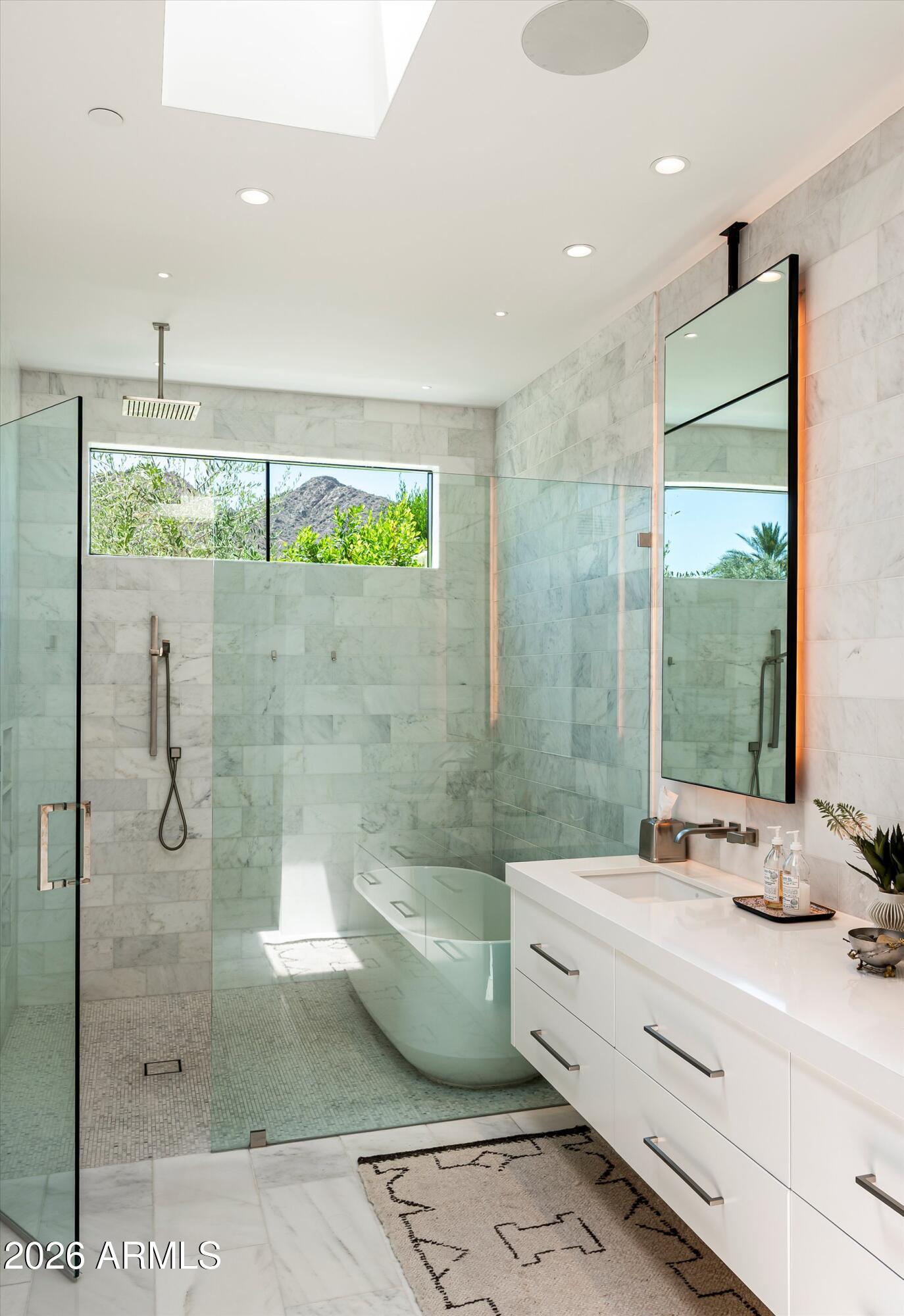 5101 N CASA BLANCA Drive 305