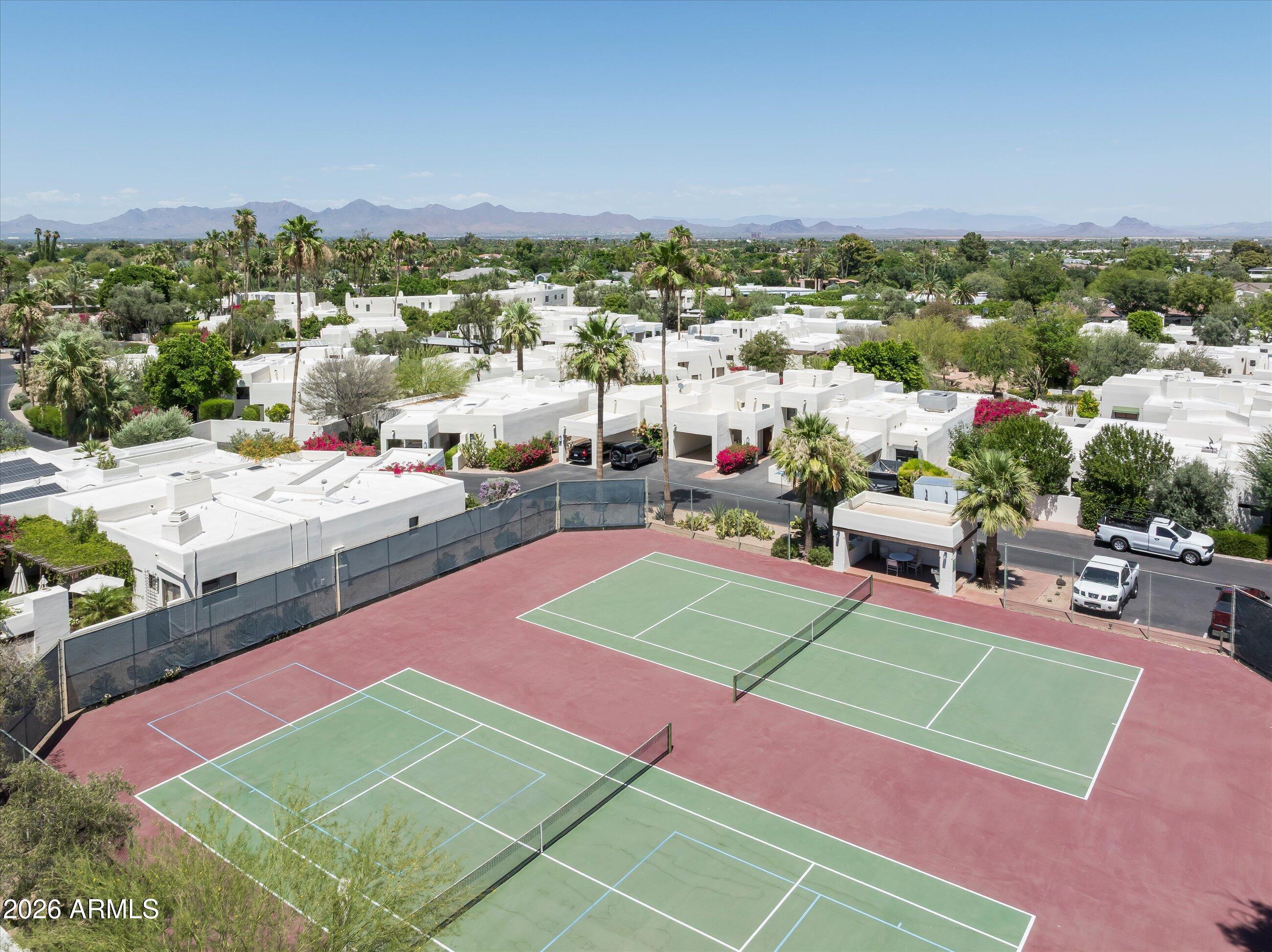 5101 N CASA BLANCA Drive 305